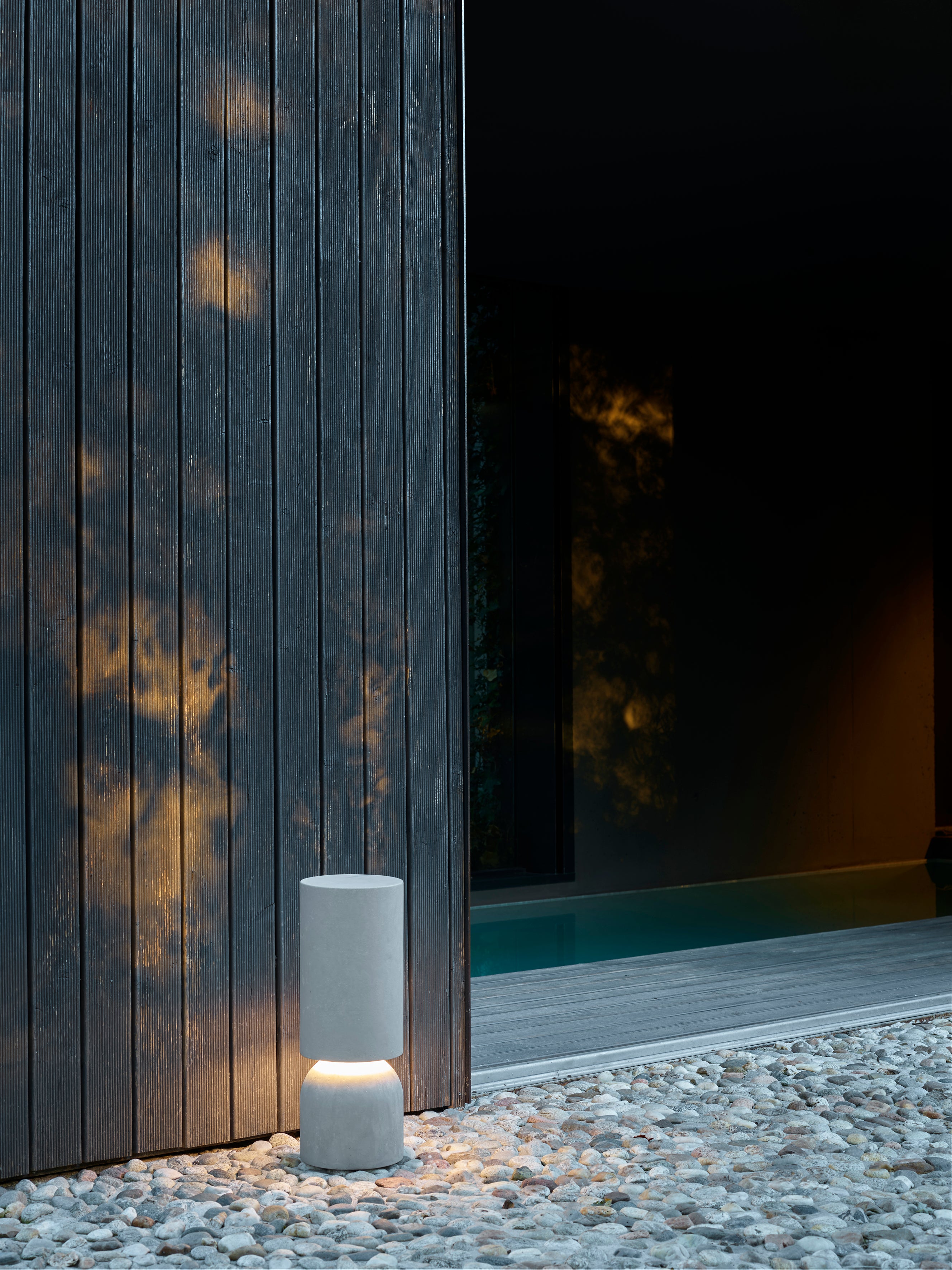 NUI Gray Outdoor Floor Lamp