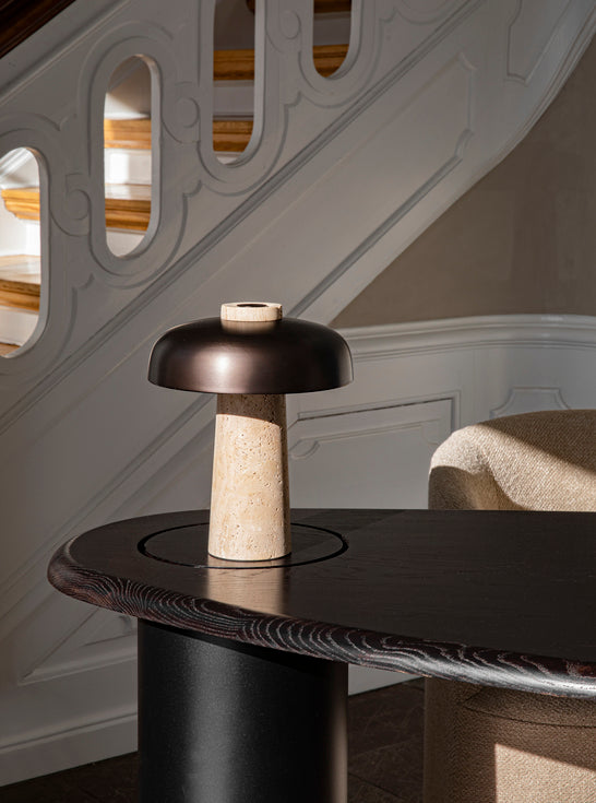 Lampa stołowa REVERSE brązowy klosz z kamienną podstawą