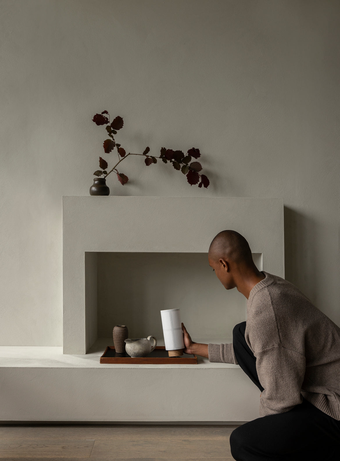 Tragbare Lampe HASHIRA mit Eschenholzfuß