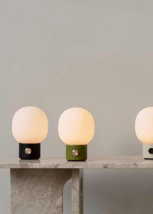 Lampa przenośna JWDA czarny