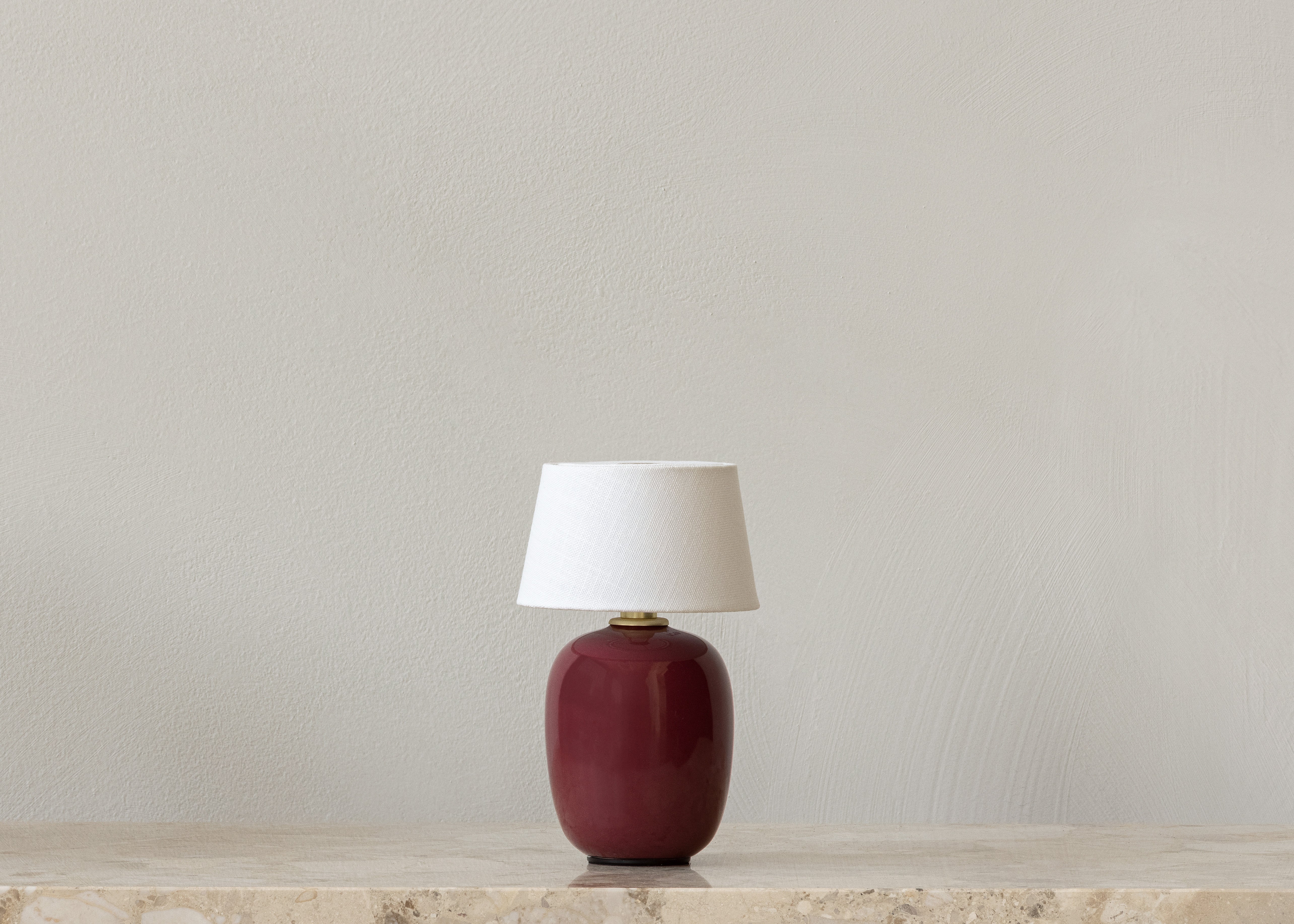 Lampa przenośna TORSO bordowa ceramika z białym kloszem