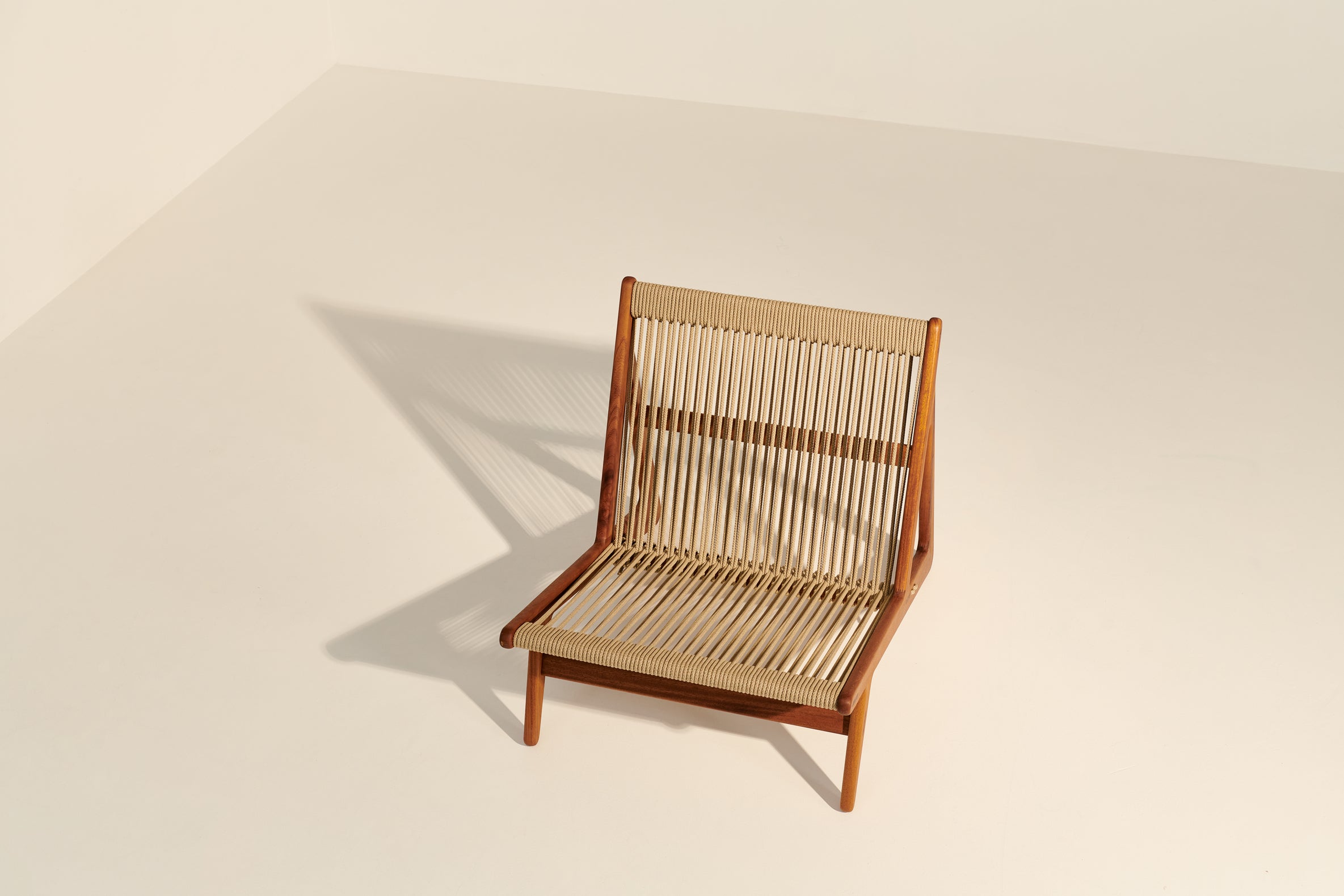 MR01 Garden Armchair Iroko Wood