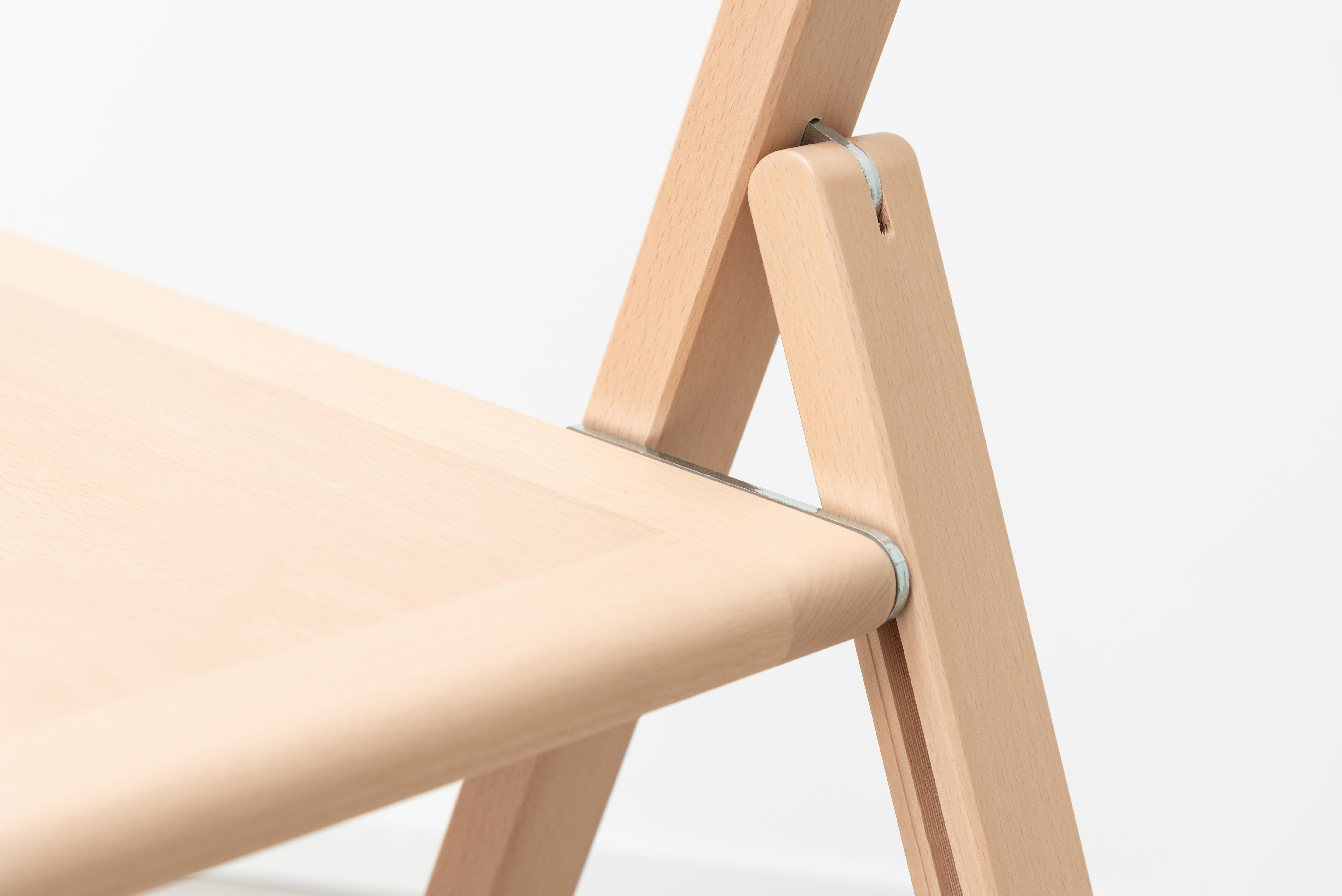 AVIVA folding chair green beech wood