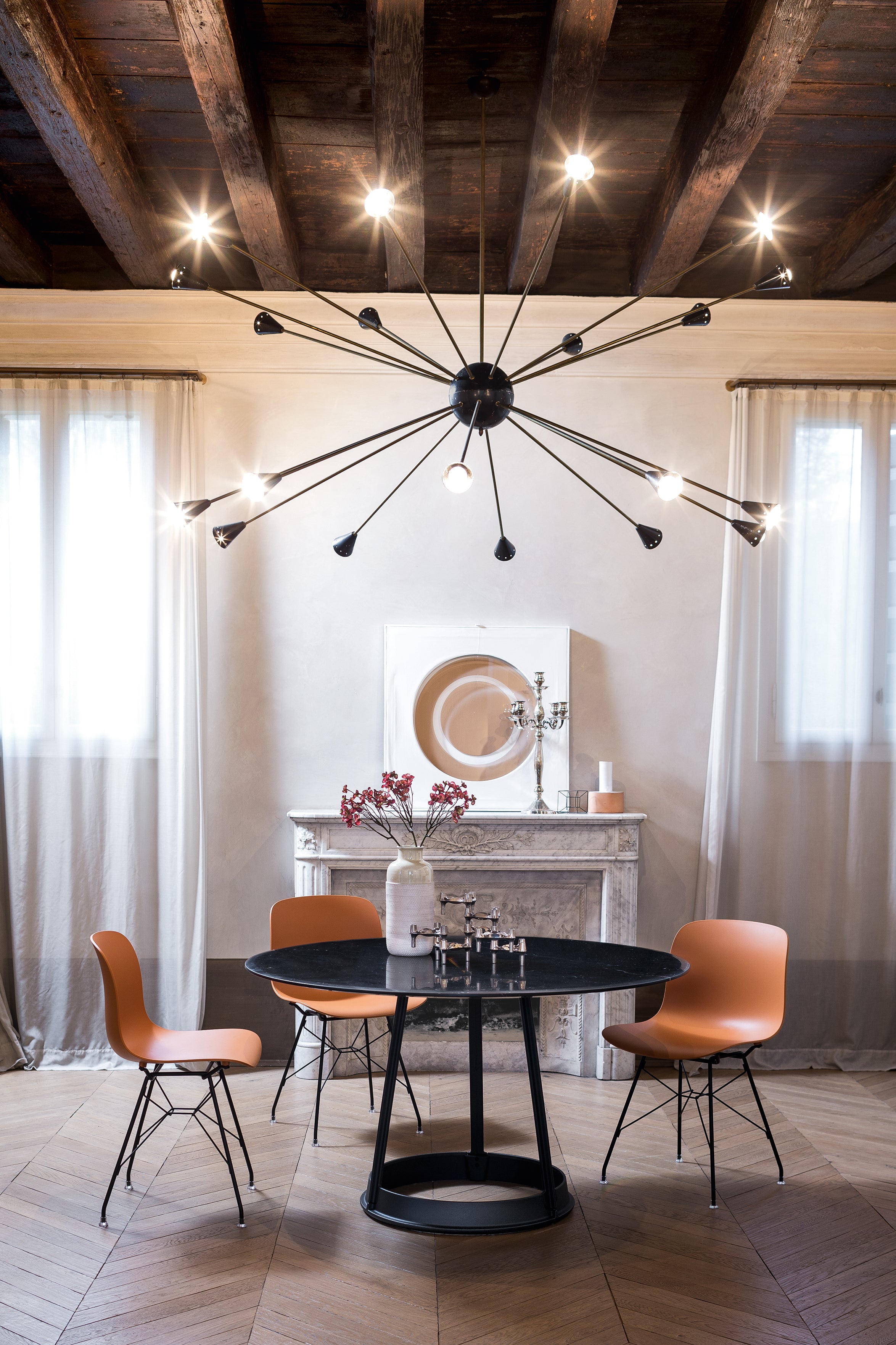 Round table BRUT black marble with red base
