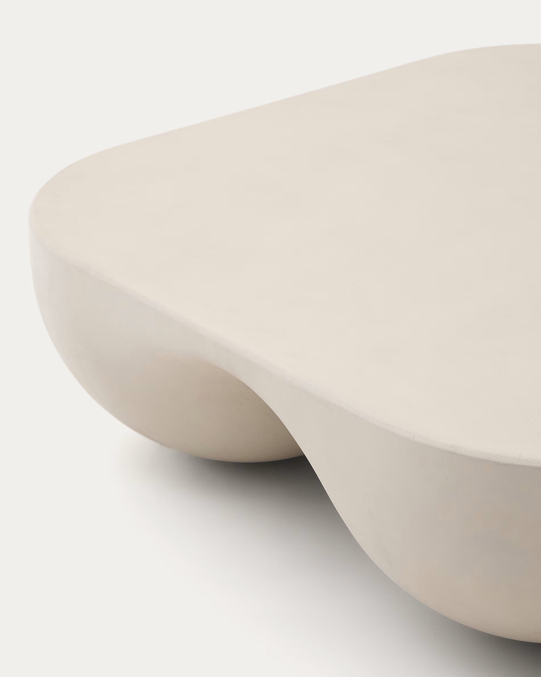 Stolik kawowy COLBA beżowy polystone