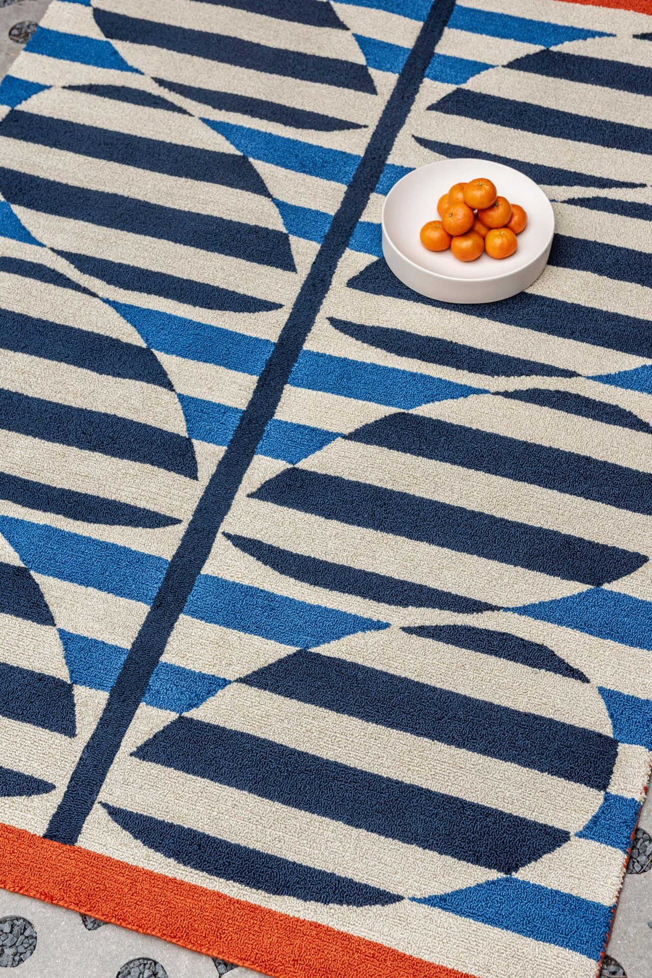 Dywan zewnętrzny STRIPY STEM AZURE niebieski z beżowym i pomarańczowym