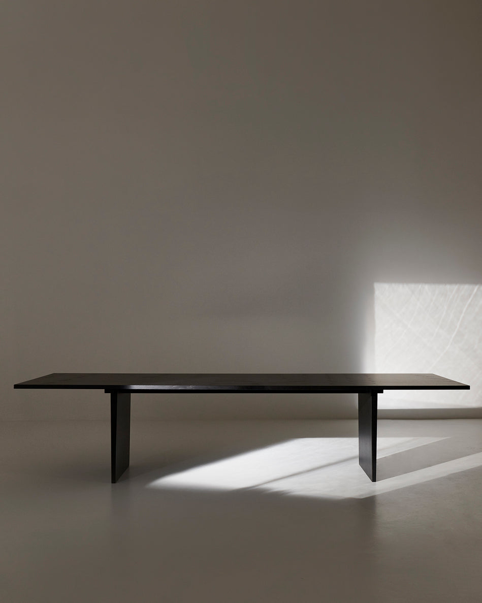 PRIVATE table black ash veneer