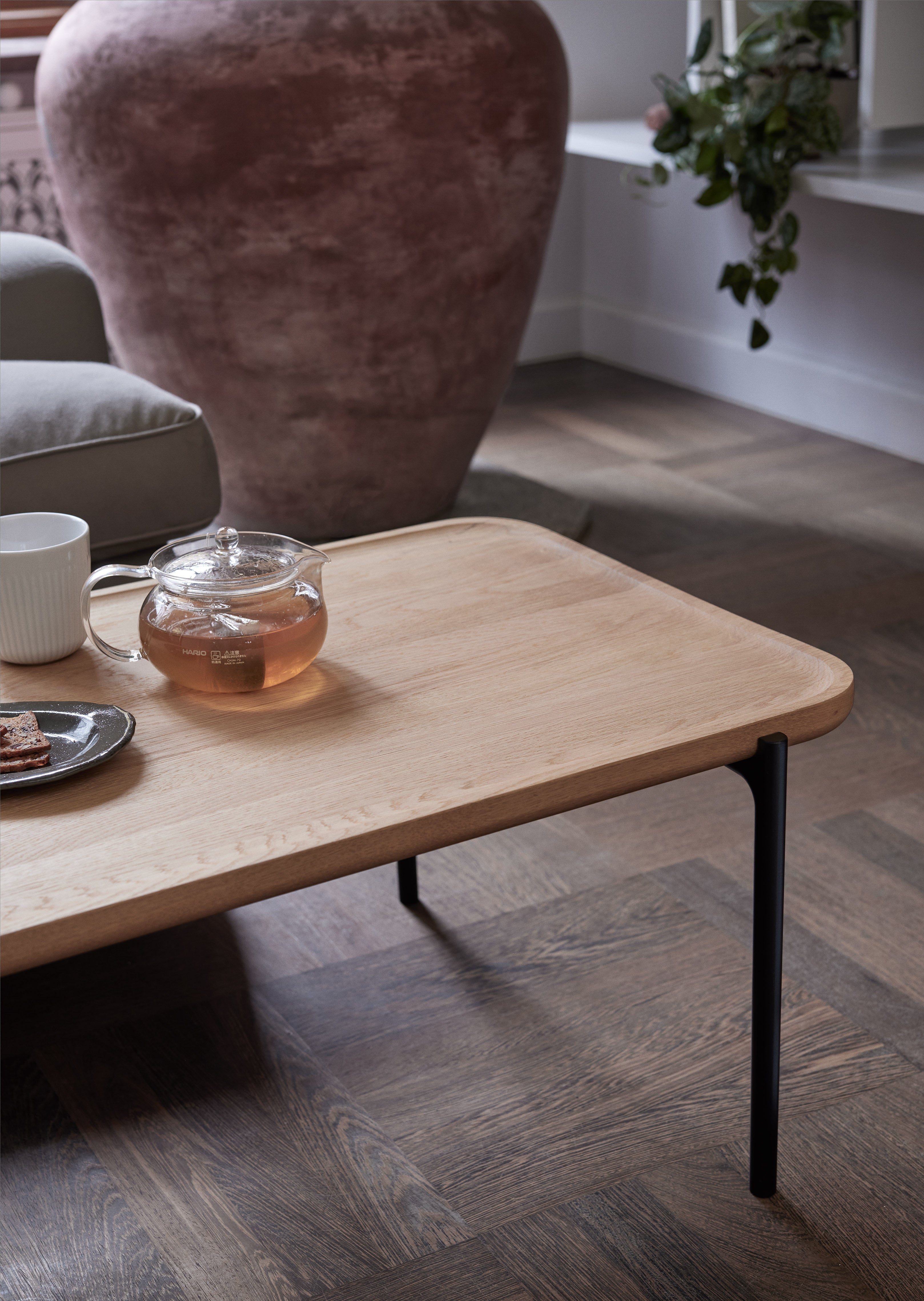 Rectangular coffee table SAVOYE beige ceramic with black base