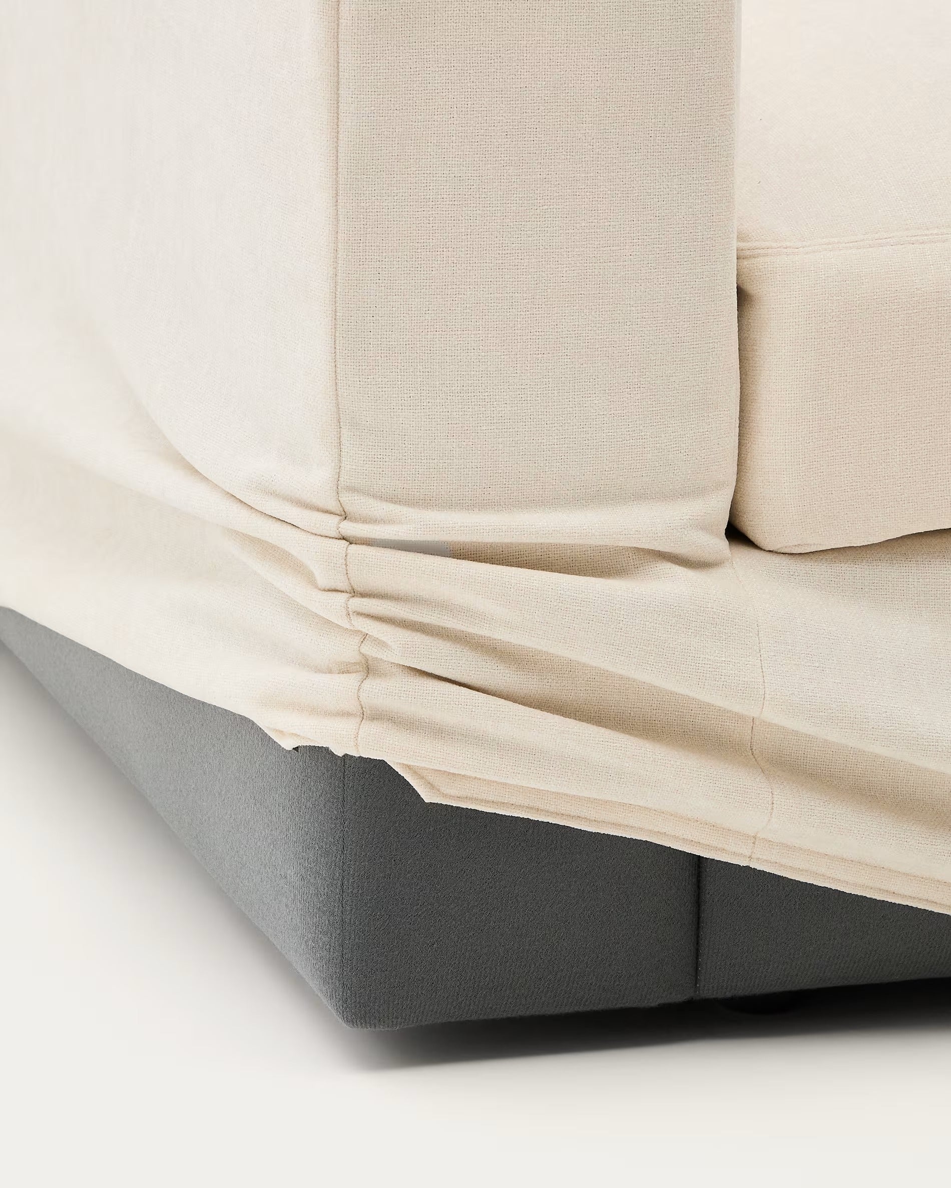 Rechtes 5-Sitzer-Ecksofa ALEA aus ecrufarbenem Chenille