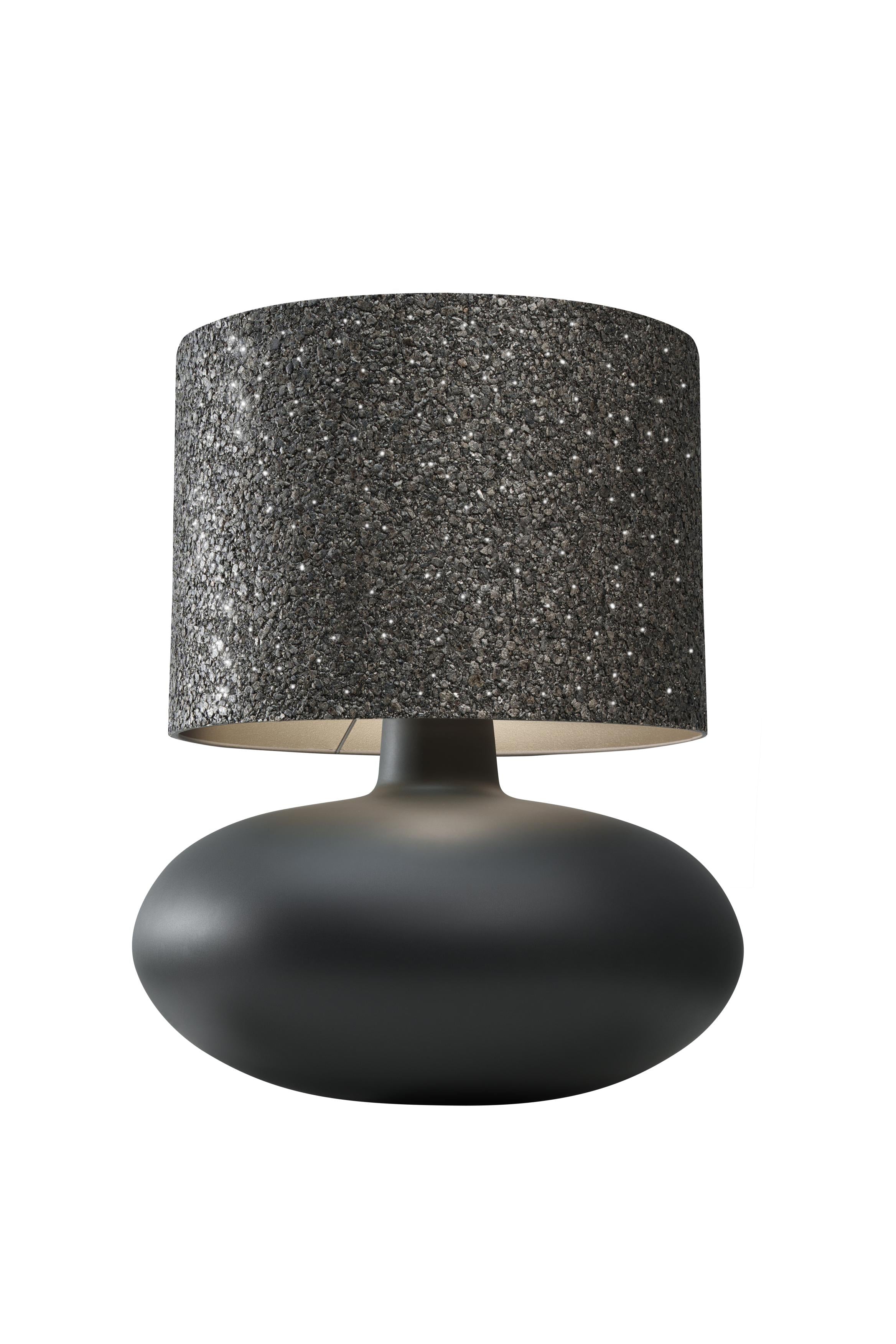 Tischlampe SAWA STONE matt schwarzes Glas