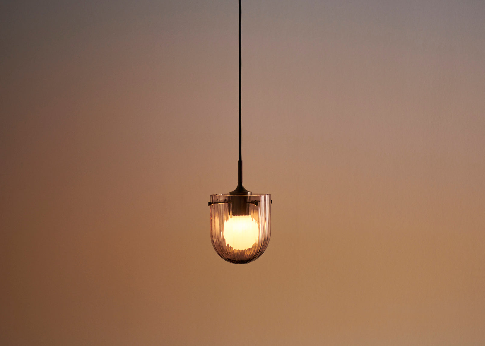 Lampa wisząca SEINE różowe szkło