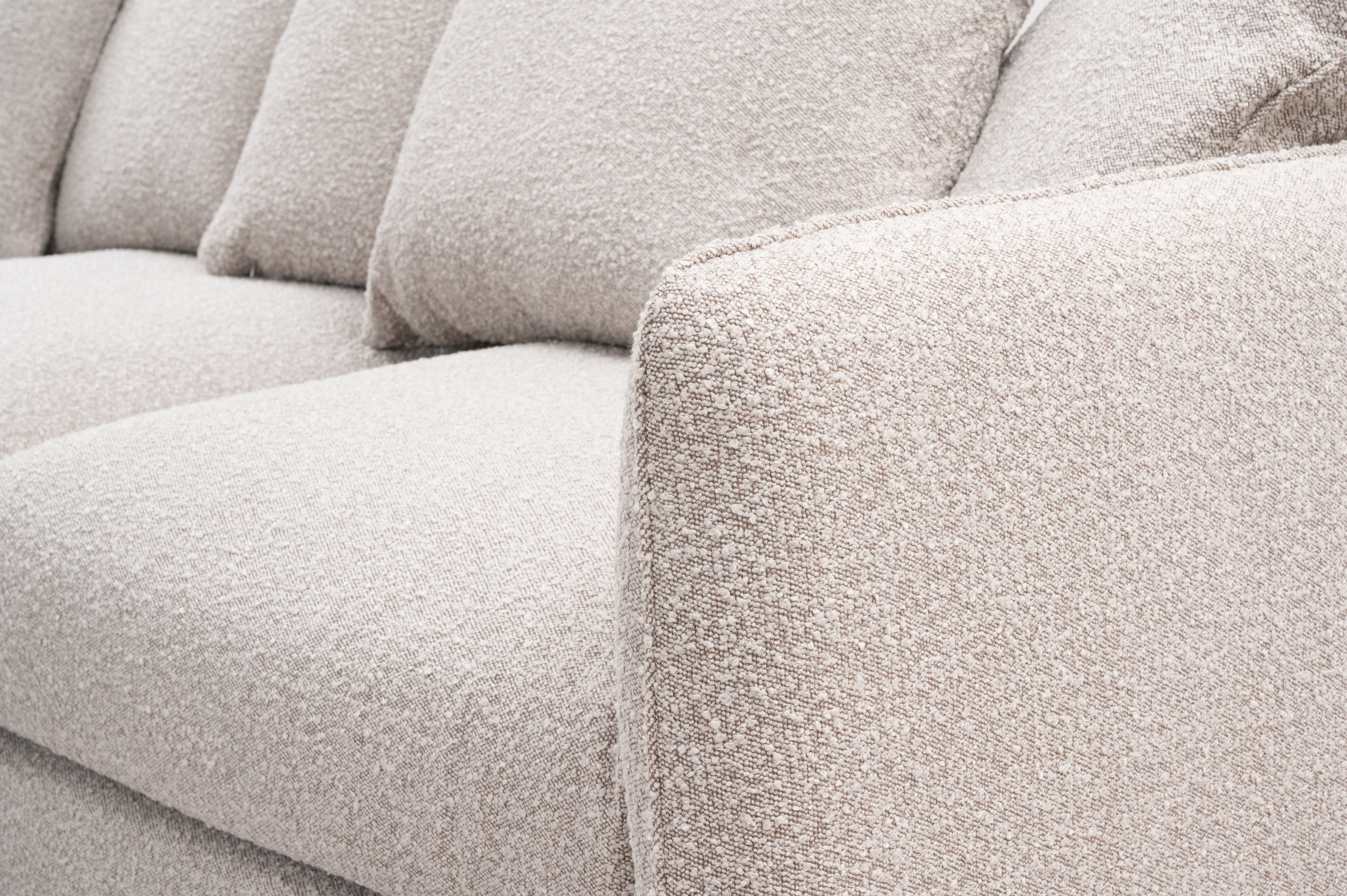 Customizable BELLA modular sofa