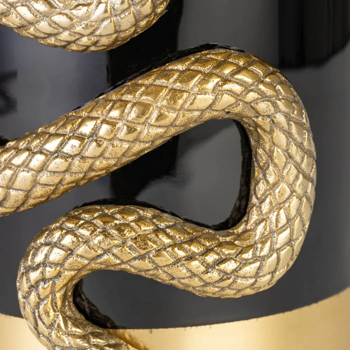 Wazon NEVER HURT A SNAKE VASE czarny ze złotym