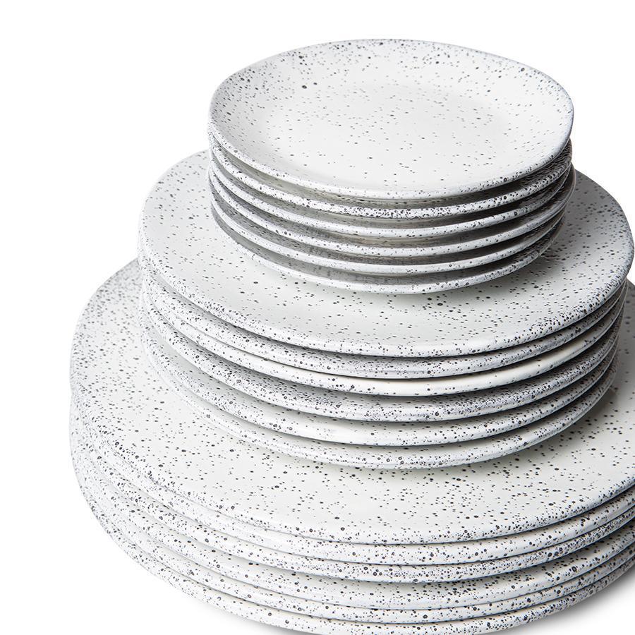 Ceramiczny talerz deserowy Bold&Basic kremowy 2 sztuki HKliving Eye on Design
