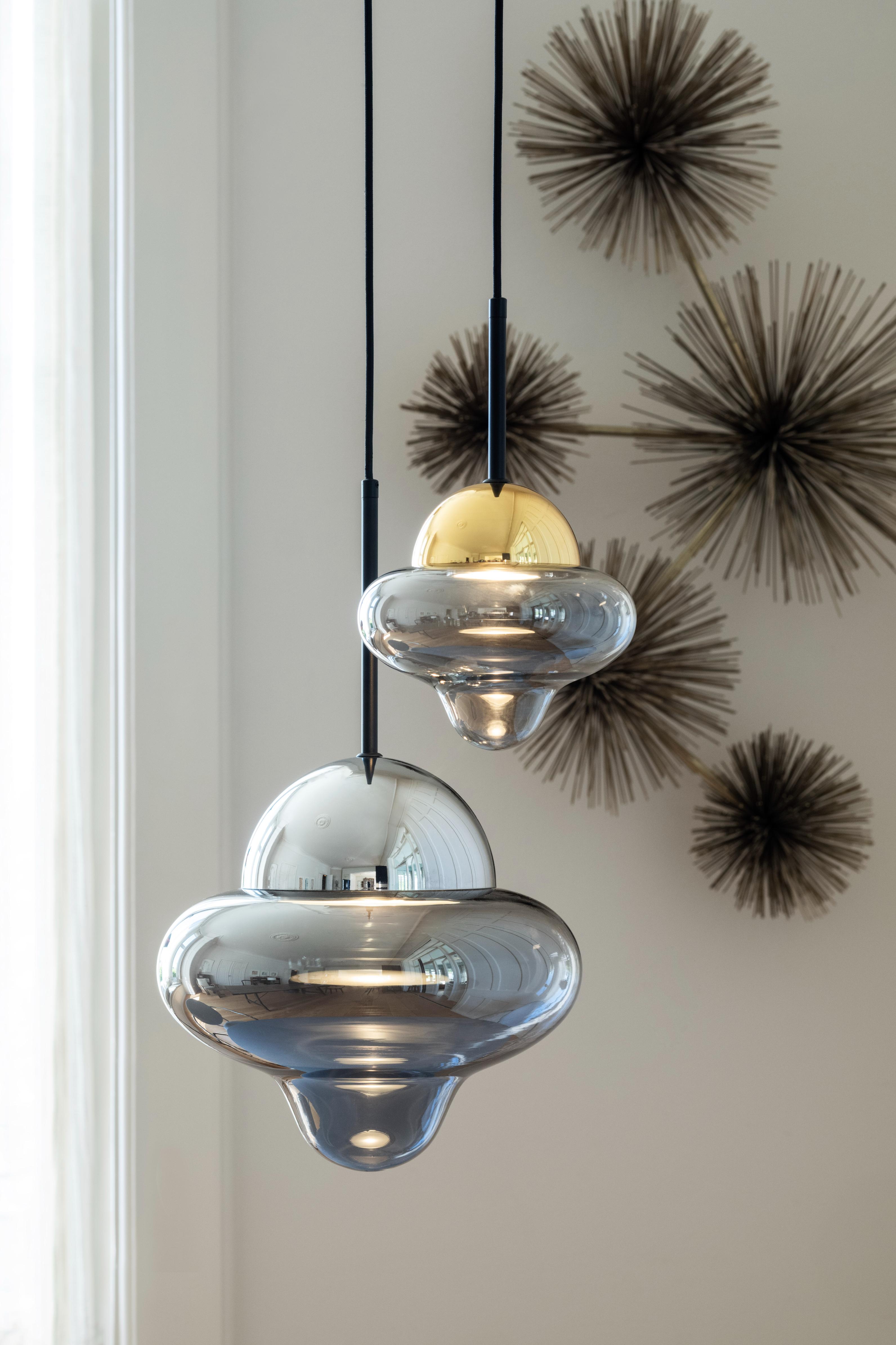 Lampa wisząca NUTTY szkło dymione ze srebrnym wykończeniem