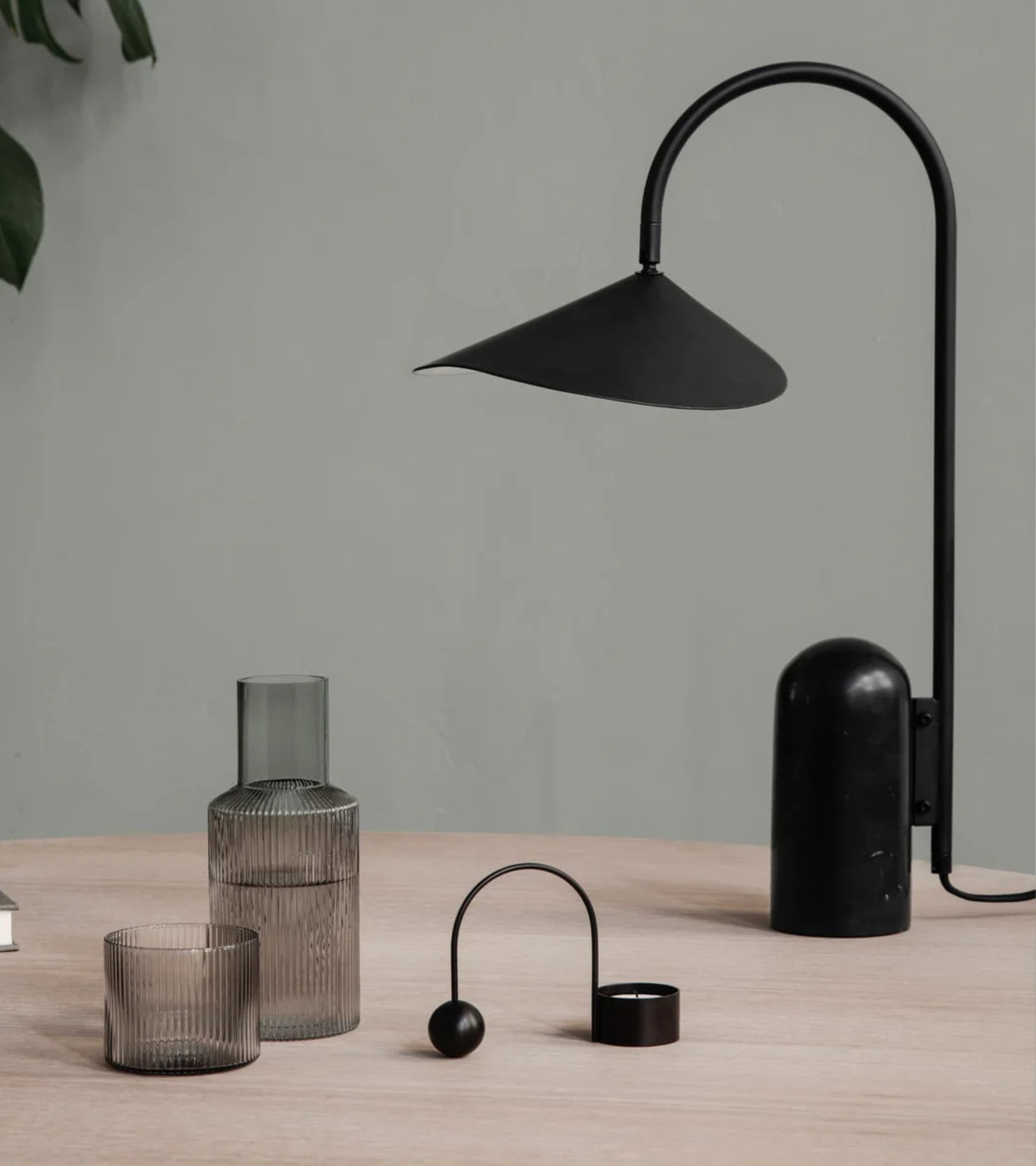 Świecznik BALANCE TEALIGHT czarny