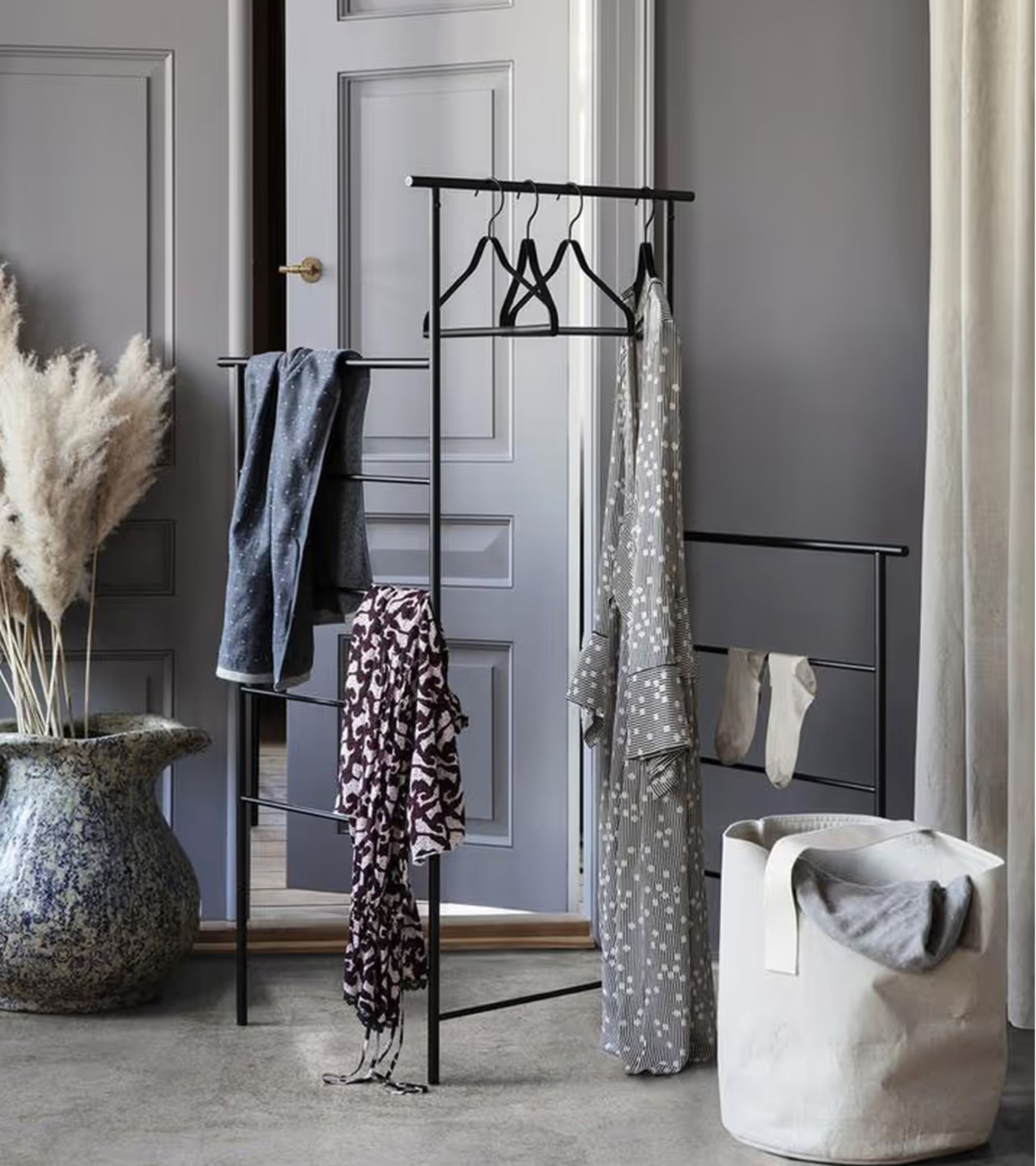 DORA black coat rack