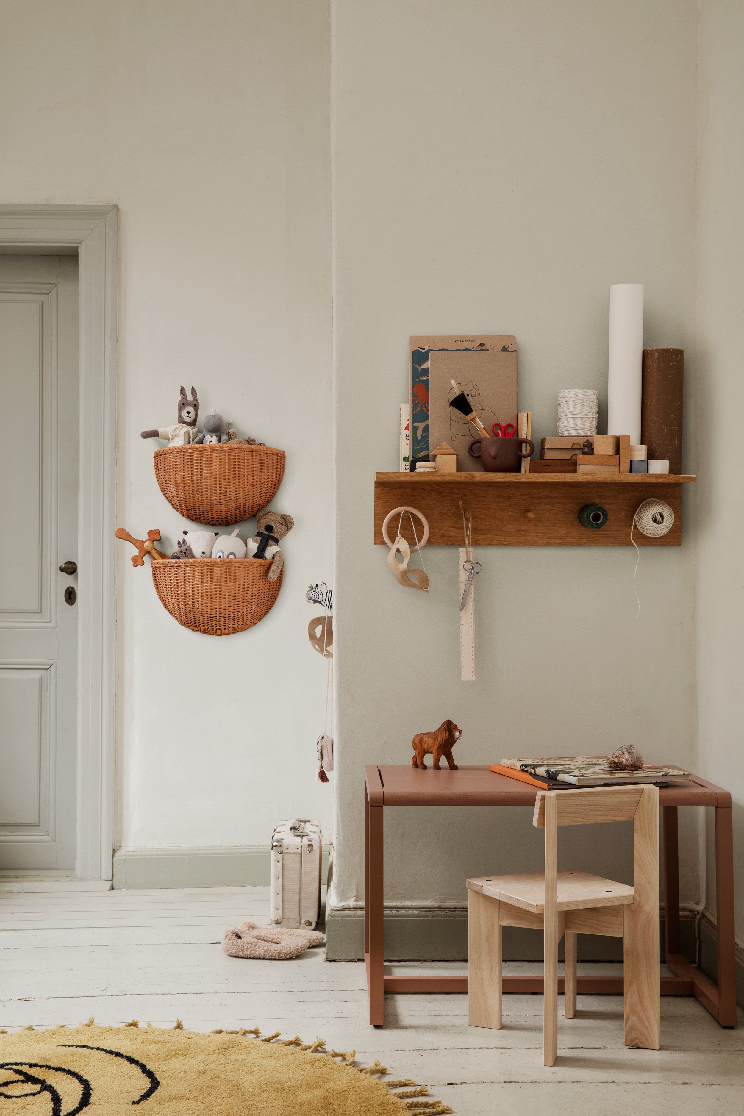 PLACE RACK coat rack with shelf, oiled oak veneer