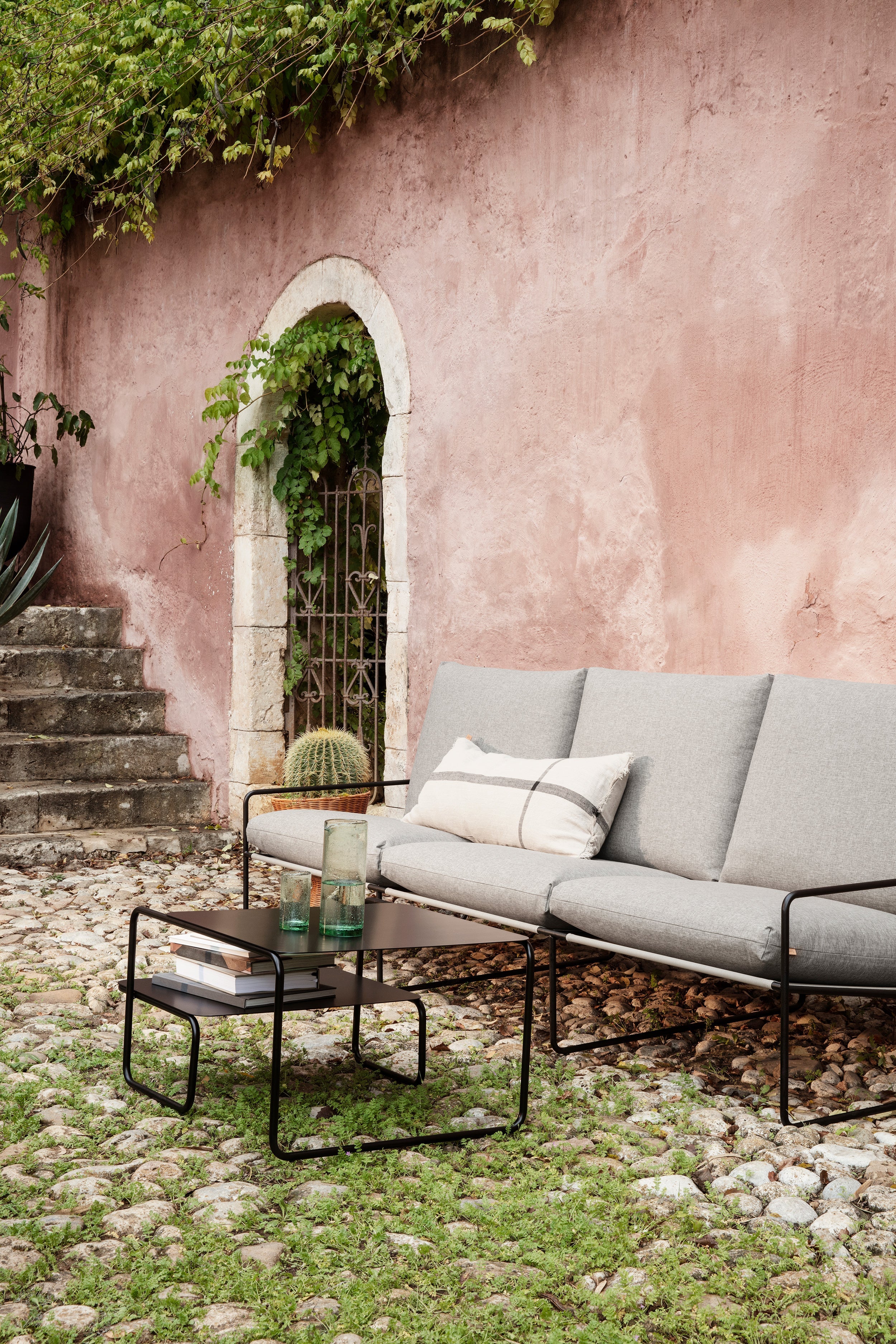 3-person sofa external desert beige with a black base