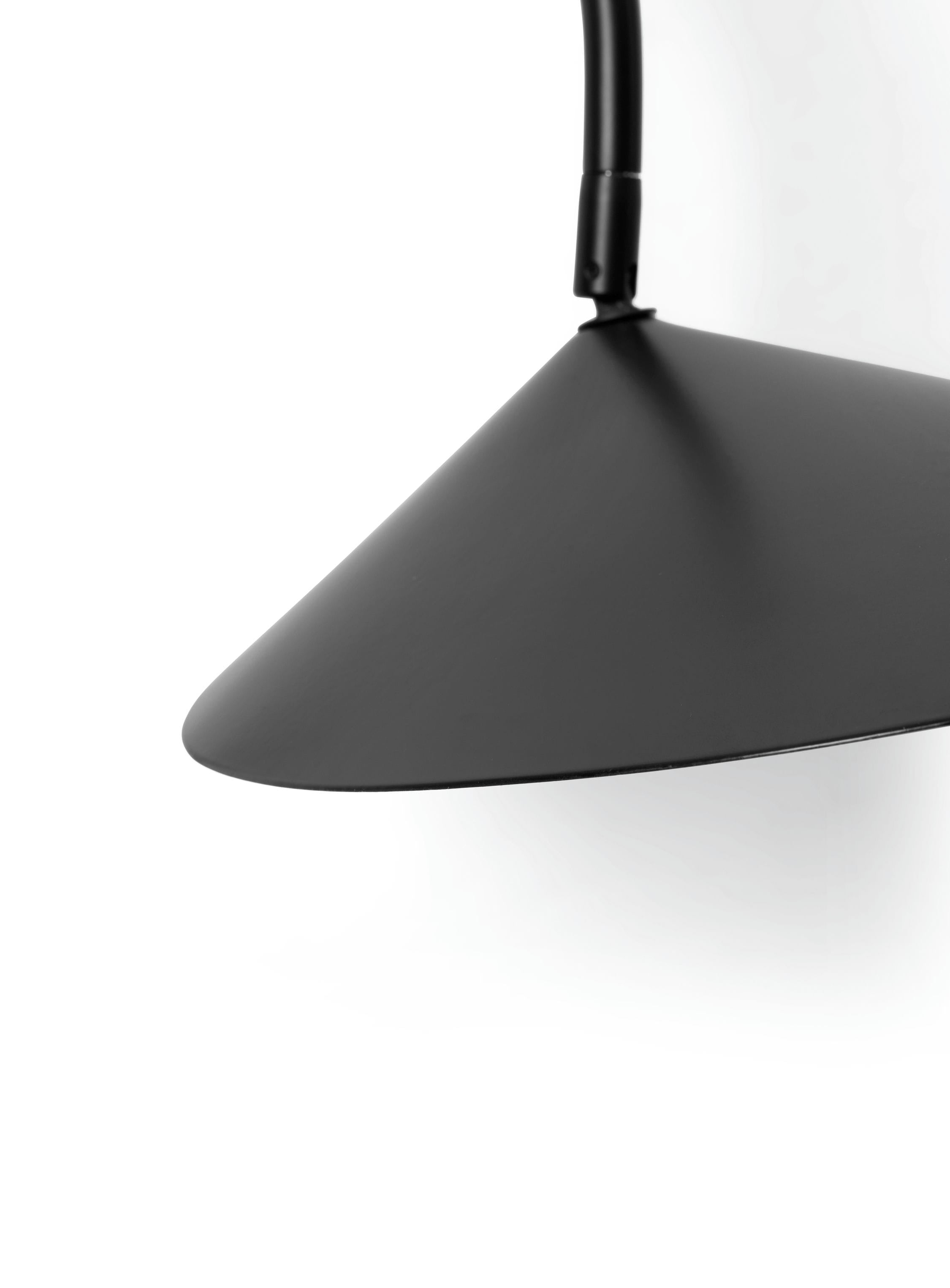Schwarze Arumwandlampe