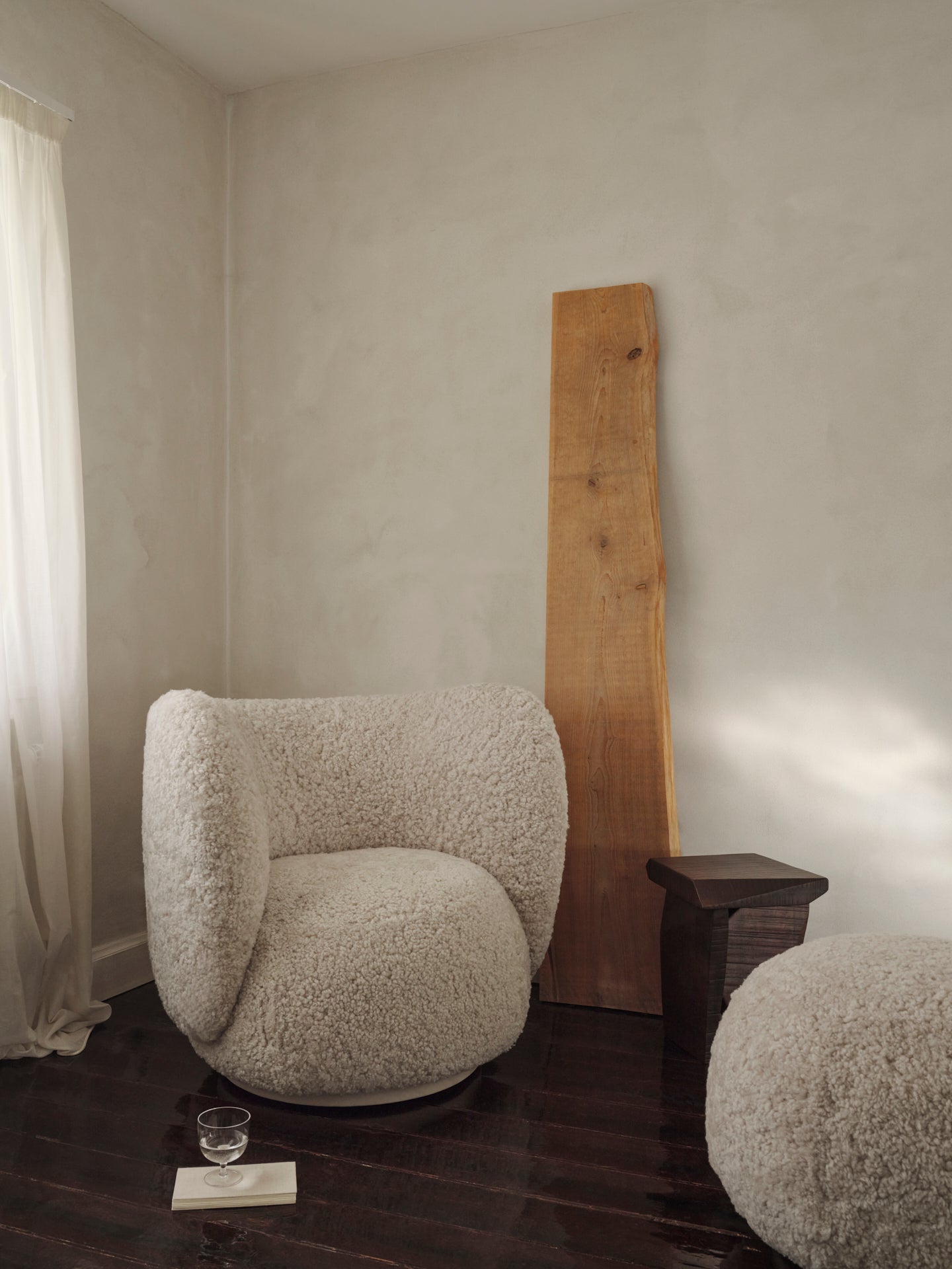 Fotel RICO LOUNGE Sheepskin kremowy
