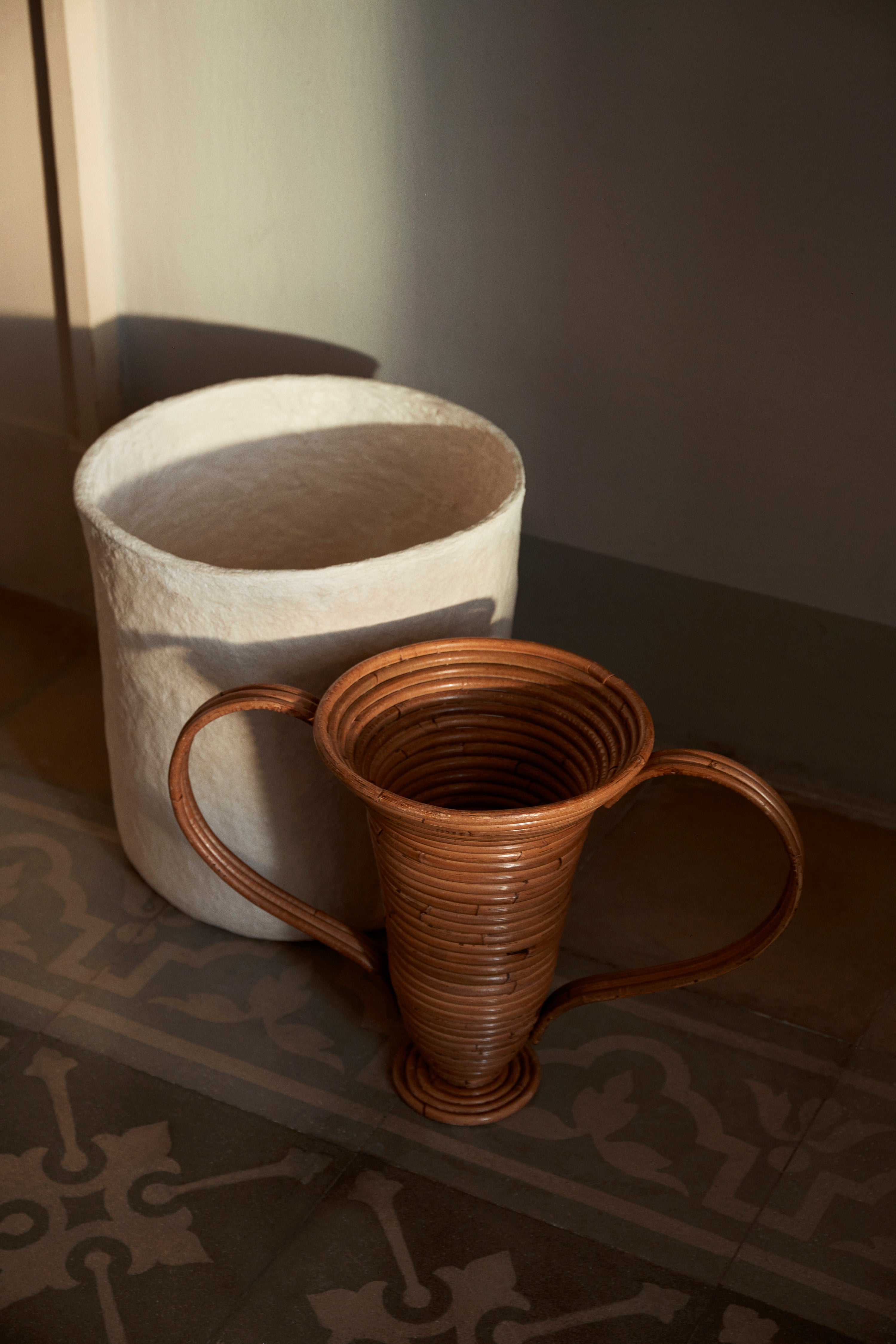 Wazon AMPHORA ciemnobrązowy rattan