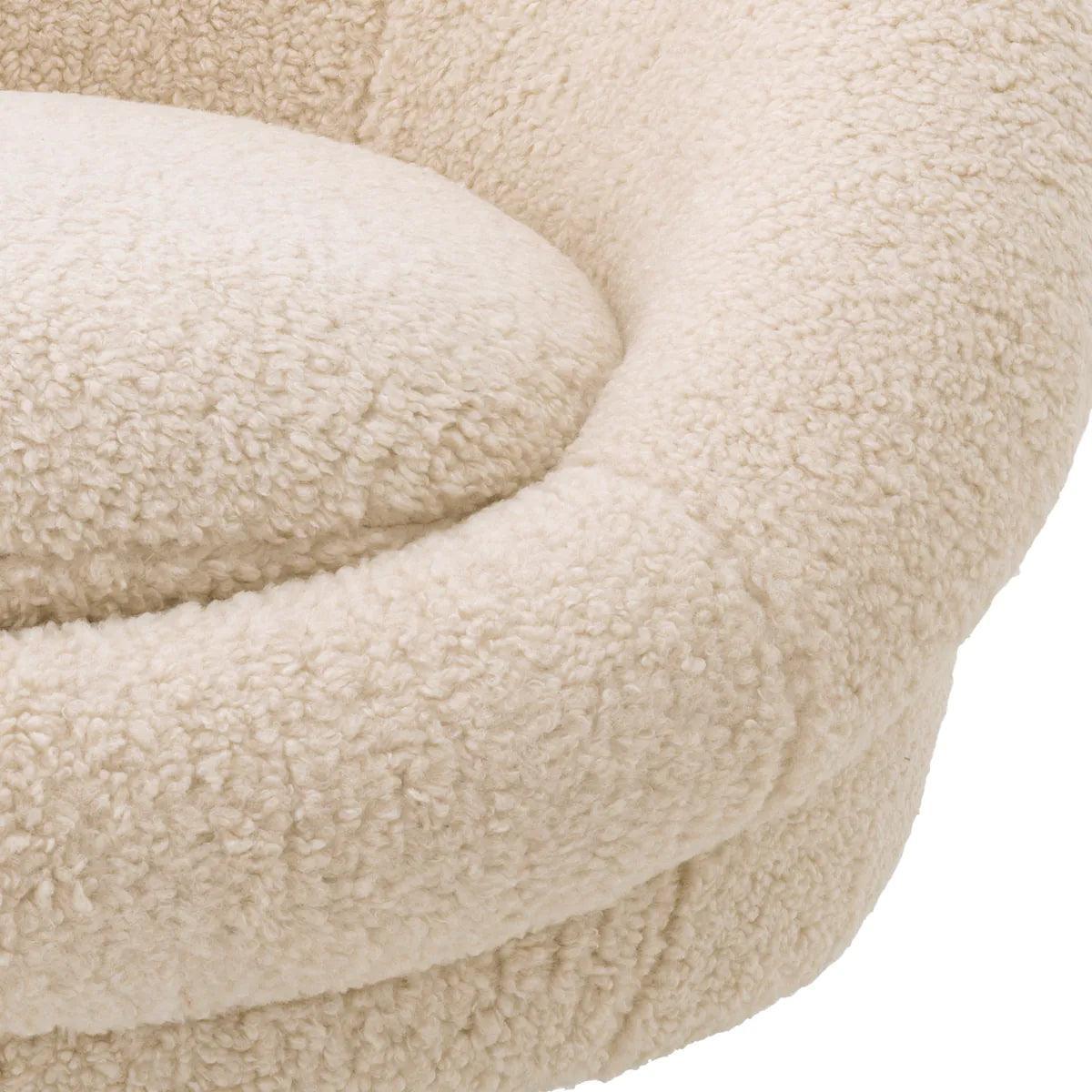 Fotel obrotowy futrzany NEMO kremowy Eichholtz Eye on Design