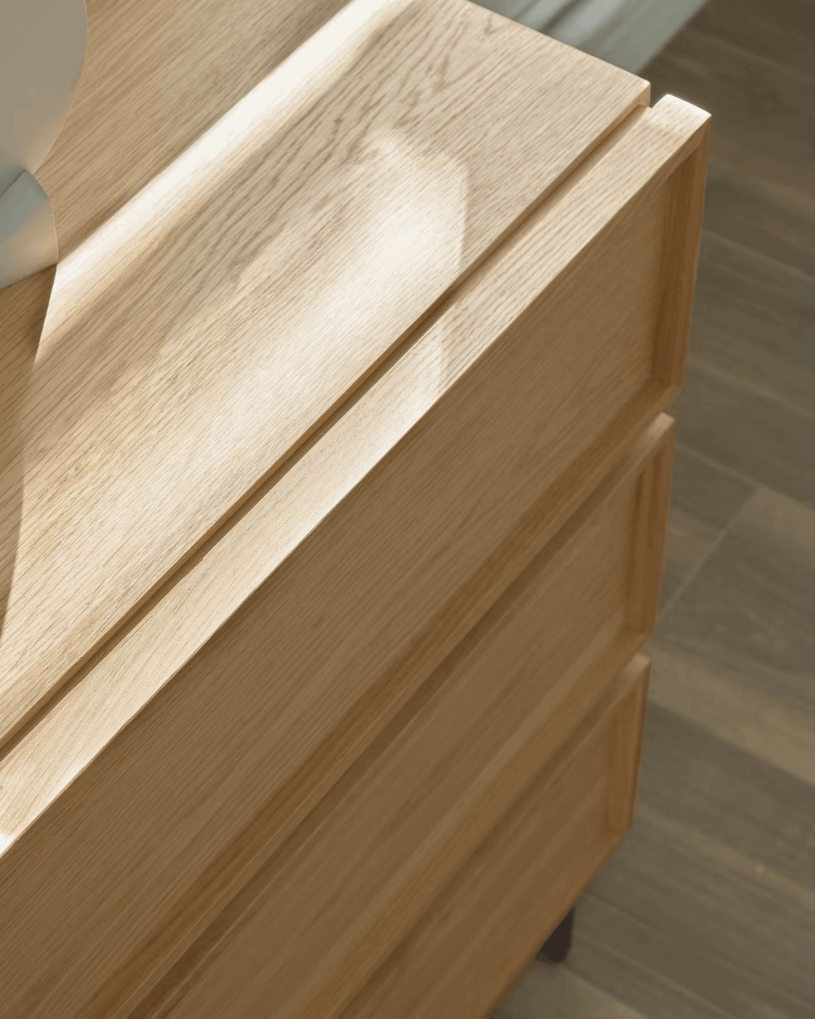Komoda TAIANA fornir dębowy La Forma Eye on Design