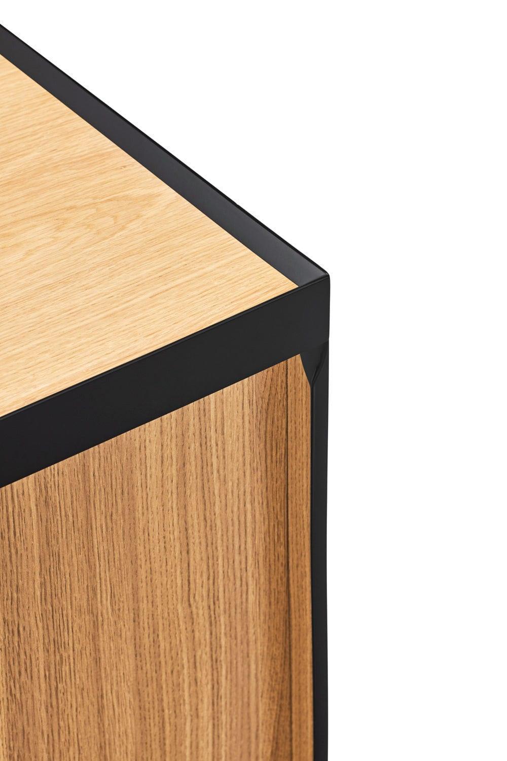 Komoda wysoka ARISTA czarny Teulat Eye on Design