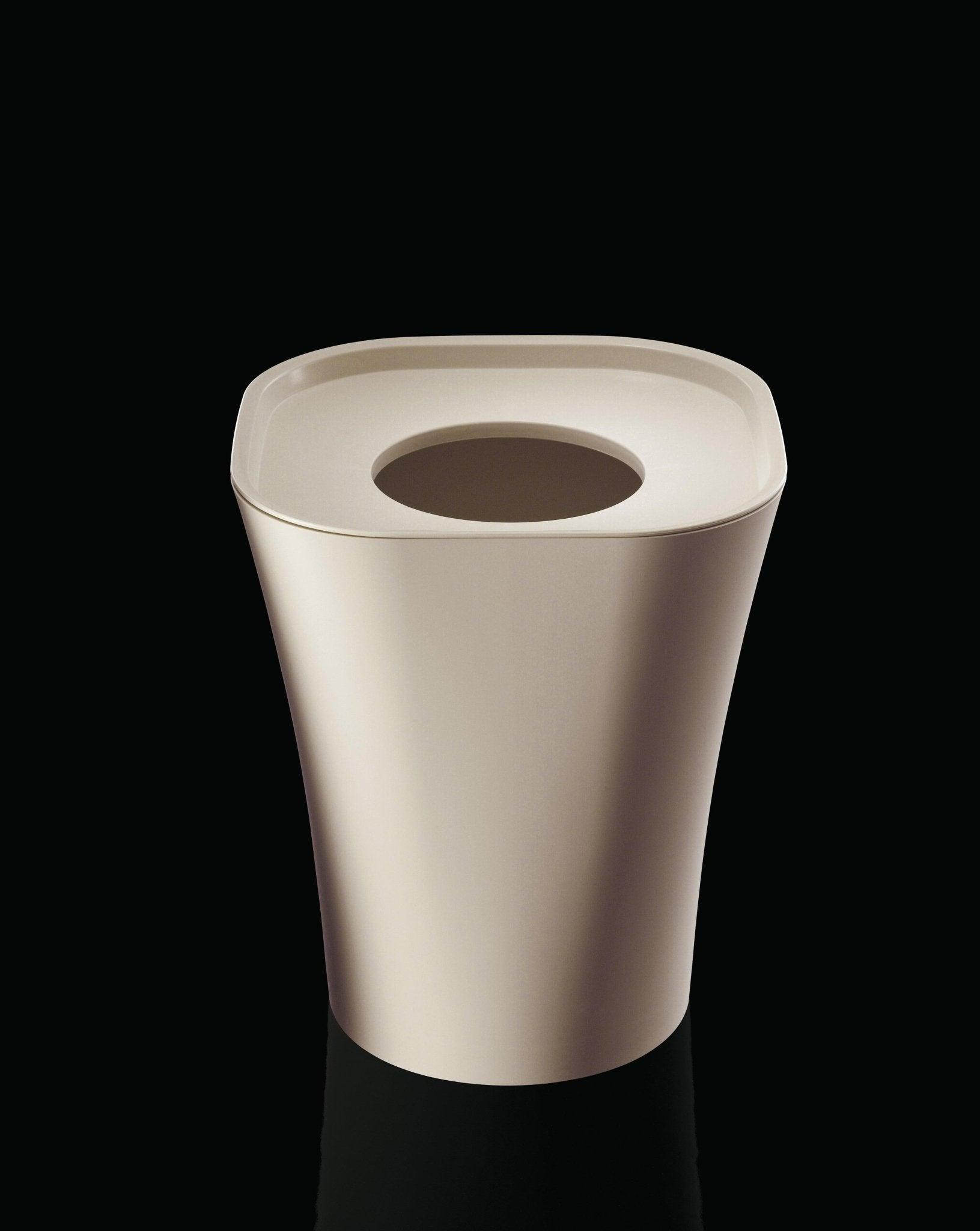 Kosz na papiery TRASH czarny Magis Eye on Design
