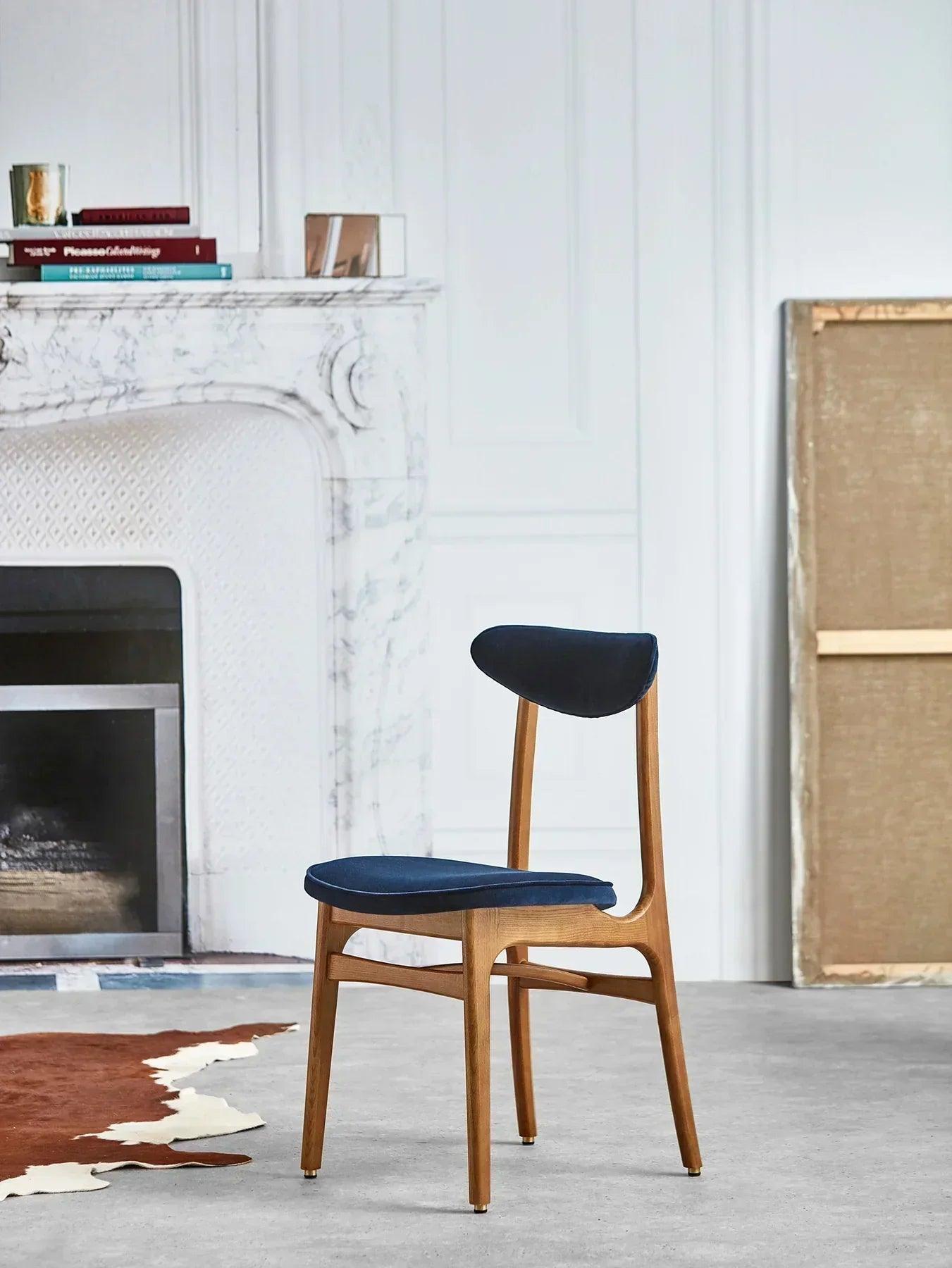 Krzesło 200-190 beżowy w tkaninie Boucle Beige 366 concept Eye on Design