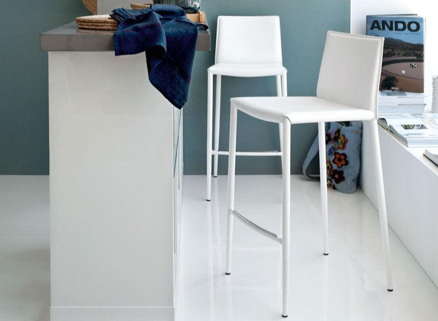 Krzesło barowe AIDA taupe Calligaris Eye on Design