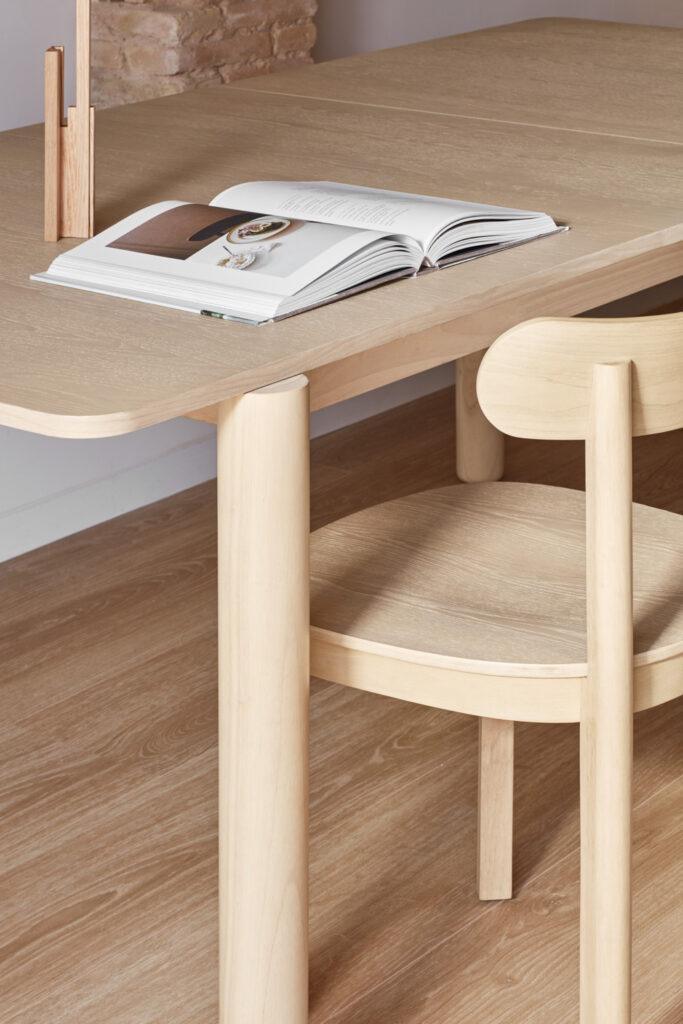 Krzesło NARA jasnobrązowy Teulat Eye on Design