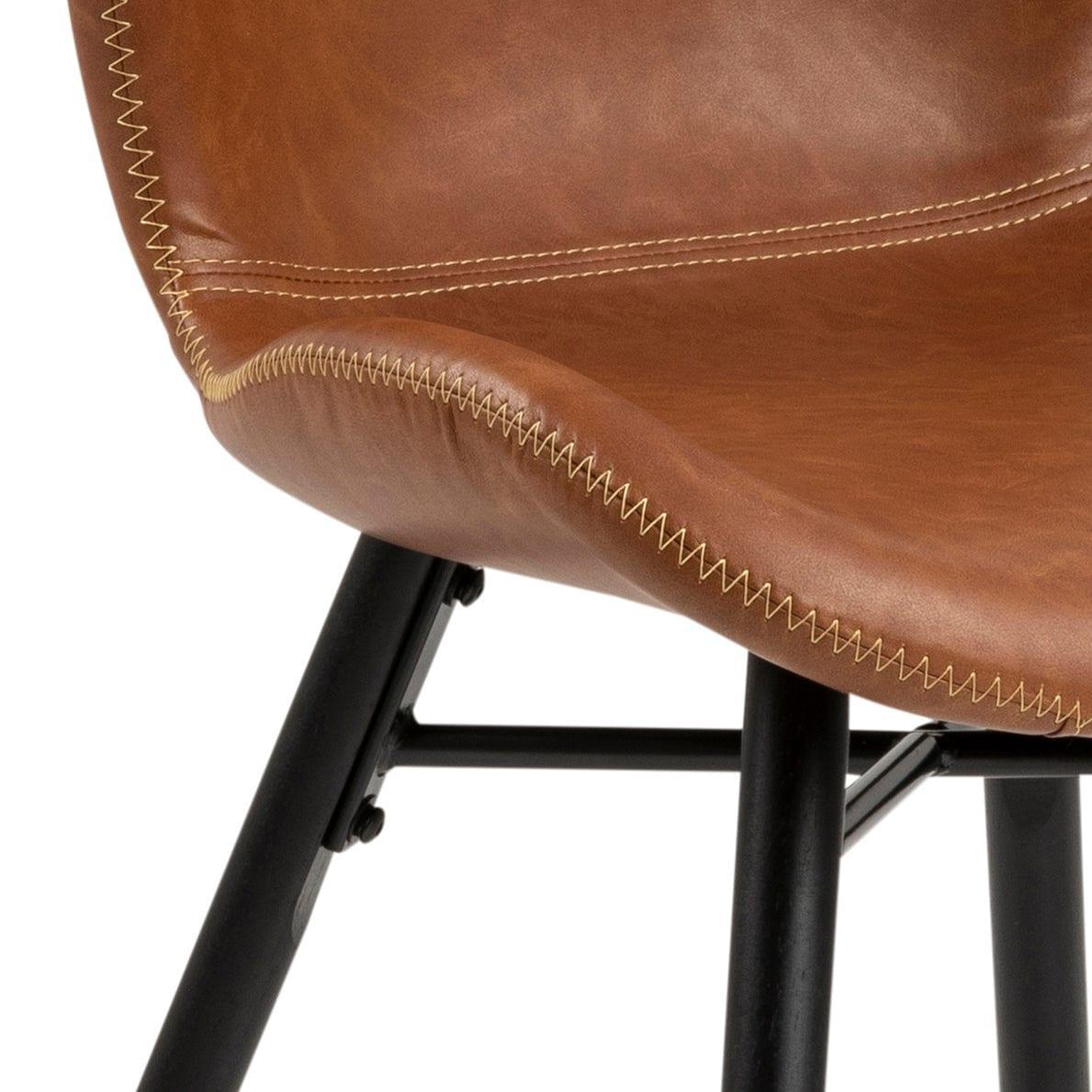 Krzesło skórzane BJORN brandy z czarną podstawą Home Essentials Eye on Design