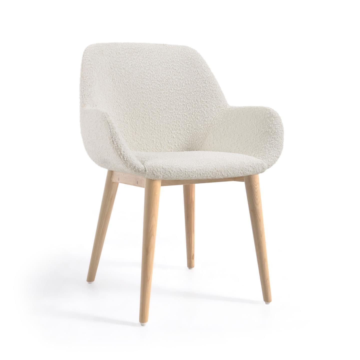 Krzesło w tkaninie boucle KONNA kremowy z jesionową podstawą La Forma Eye on Design