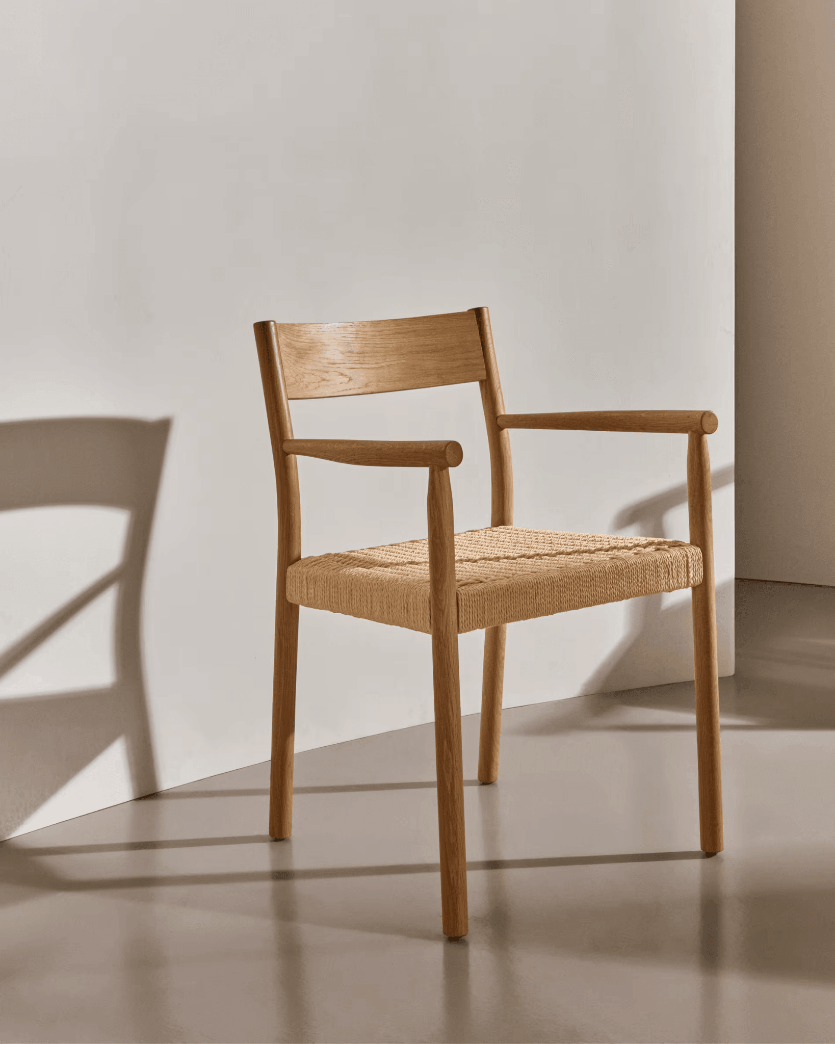 Krzesło YALIA lite drewno dębowe La Forma Eye on Design