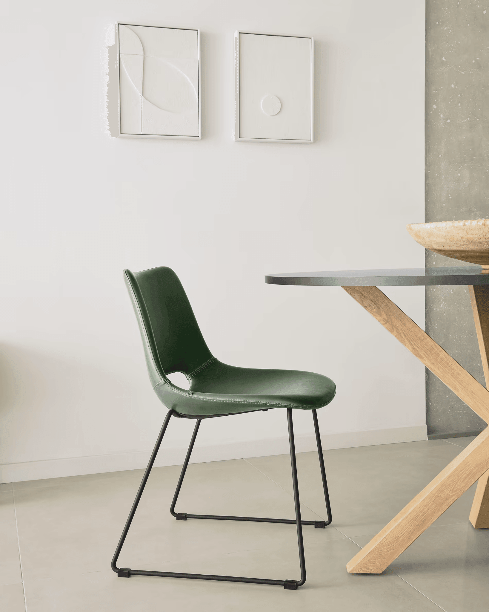 Krzesło ZAHARA zielona ekoskóra La Forma Eye on Design