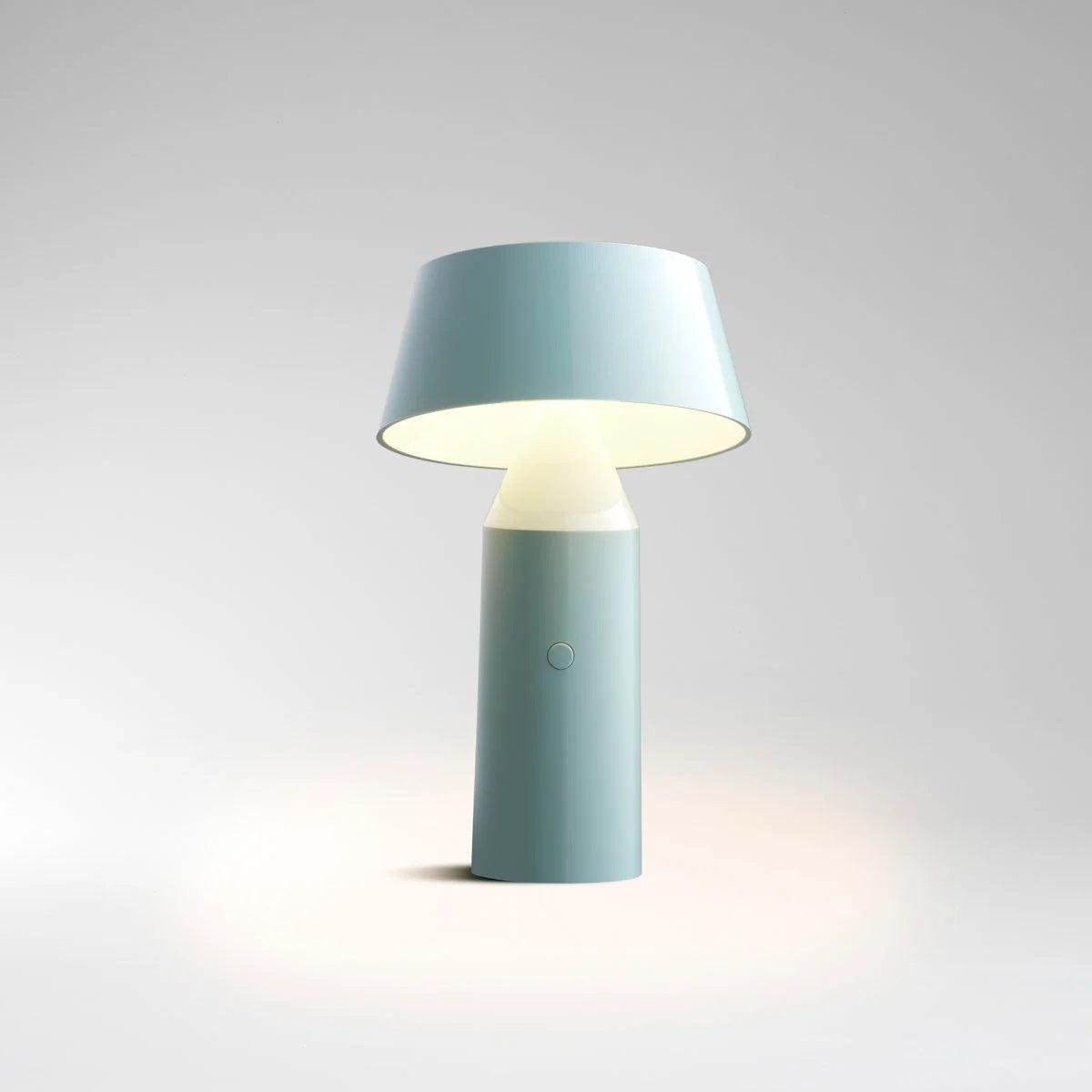 Lampa akumulatorowa BICOCA jasnoniebieski Marset Eye on Design