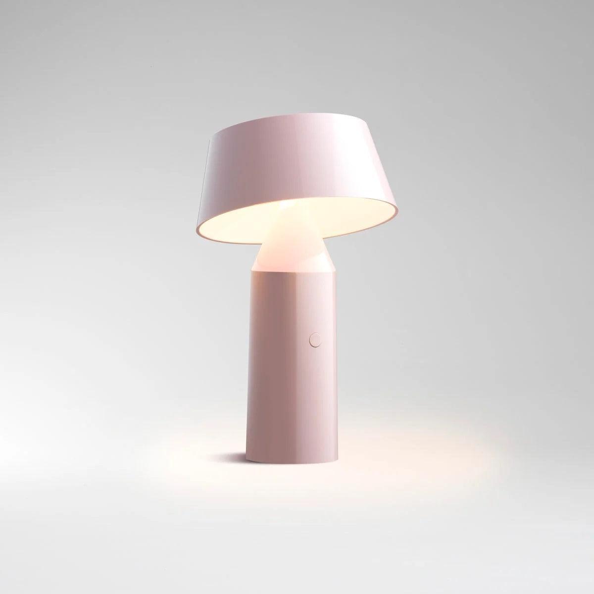 Lampa akumulatorowa BICOCA jasnoróżowy Marset Eye on Design