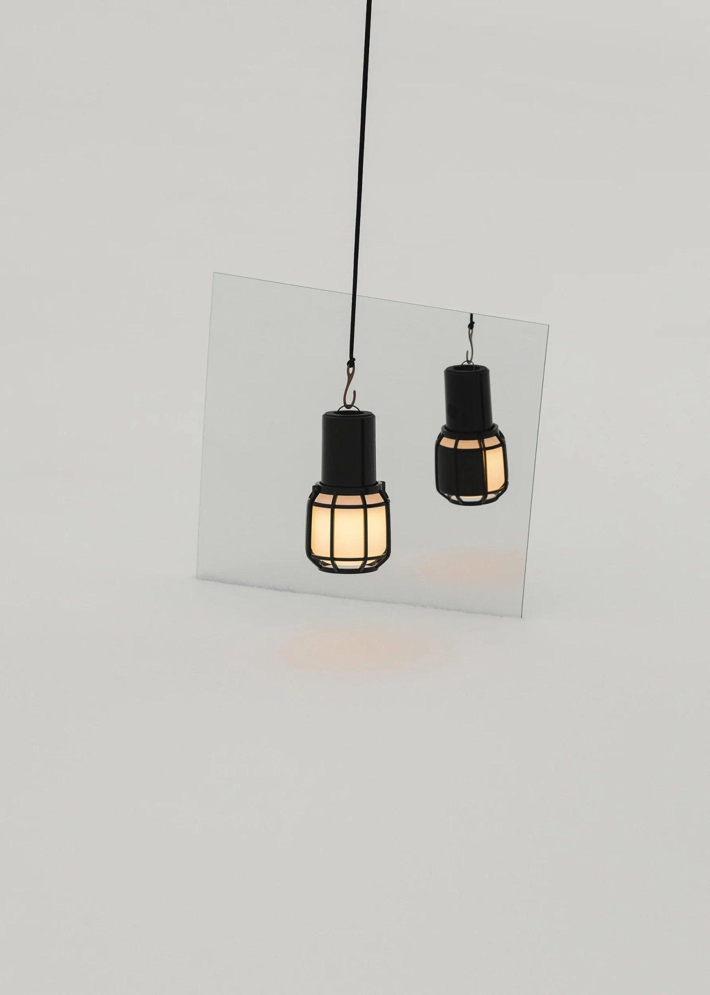 Lampa akumulatorowa CHISPA czarny Marset Eye on Design