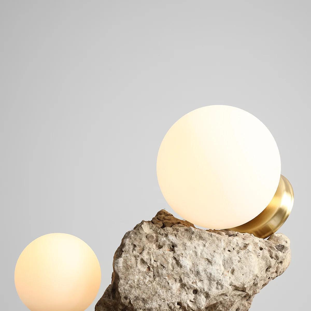 Lampa biurkowa BALL mosiężny Artera Eye on Design