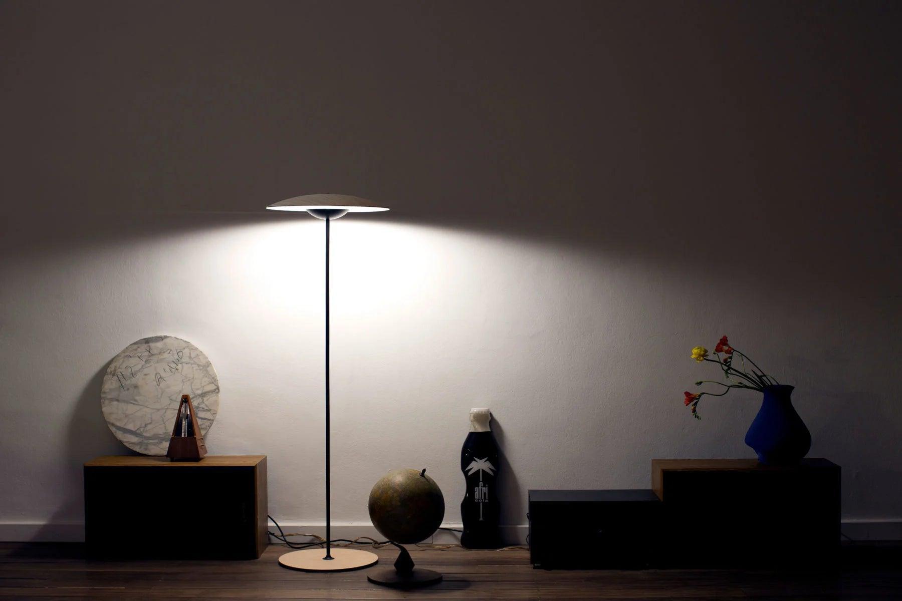 Lampa stojąca GINGER jasnobrązowy Marset Eye on Design
