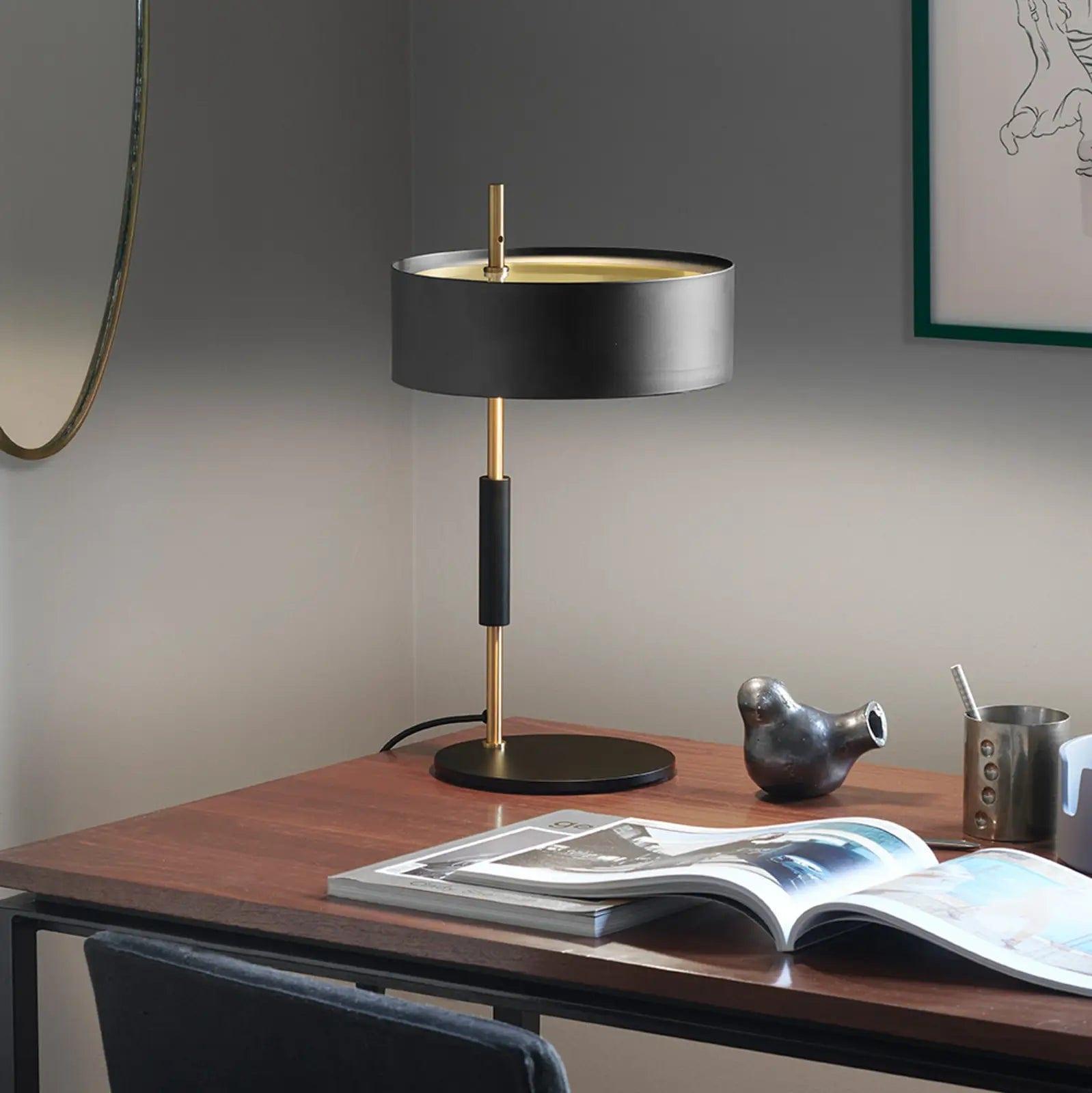 Lampa stołowa 1953 czarny Oluce Eye on Design