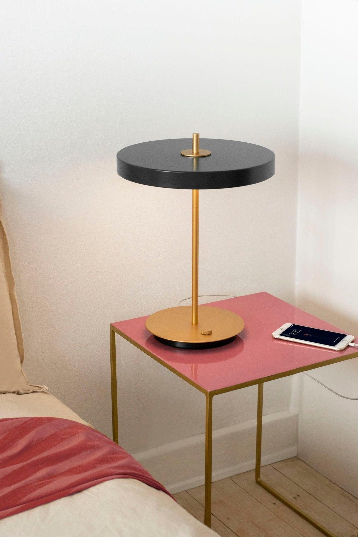 Lampa stołowa ASTERIA TABLE antracytowy UMAGE Eye on Design