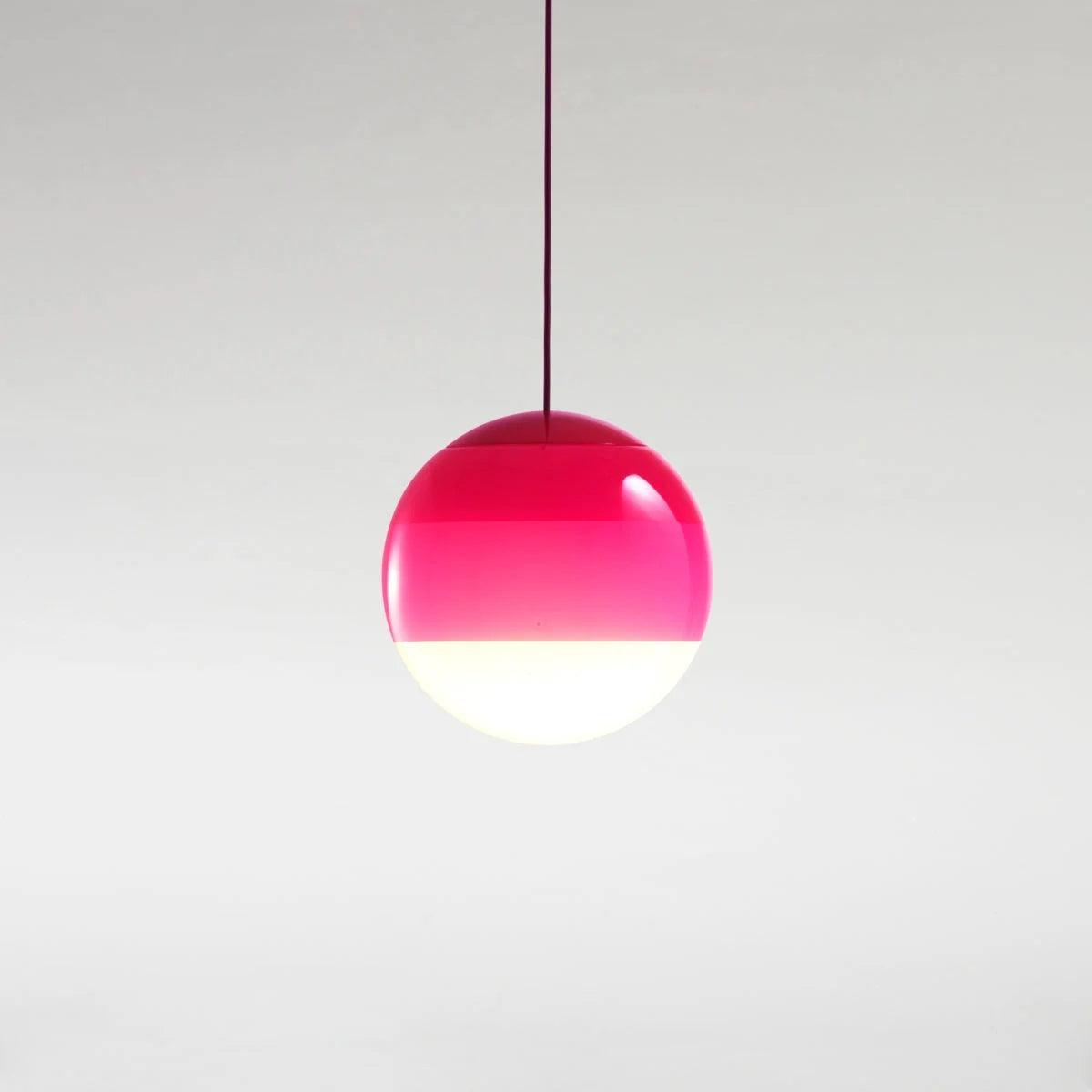 Lampa wisząca DIPPING różowy Marset Eye on Design