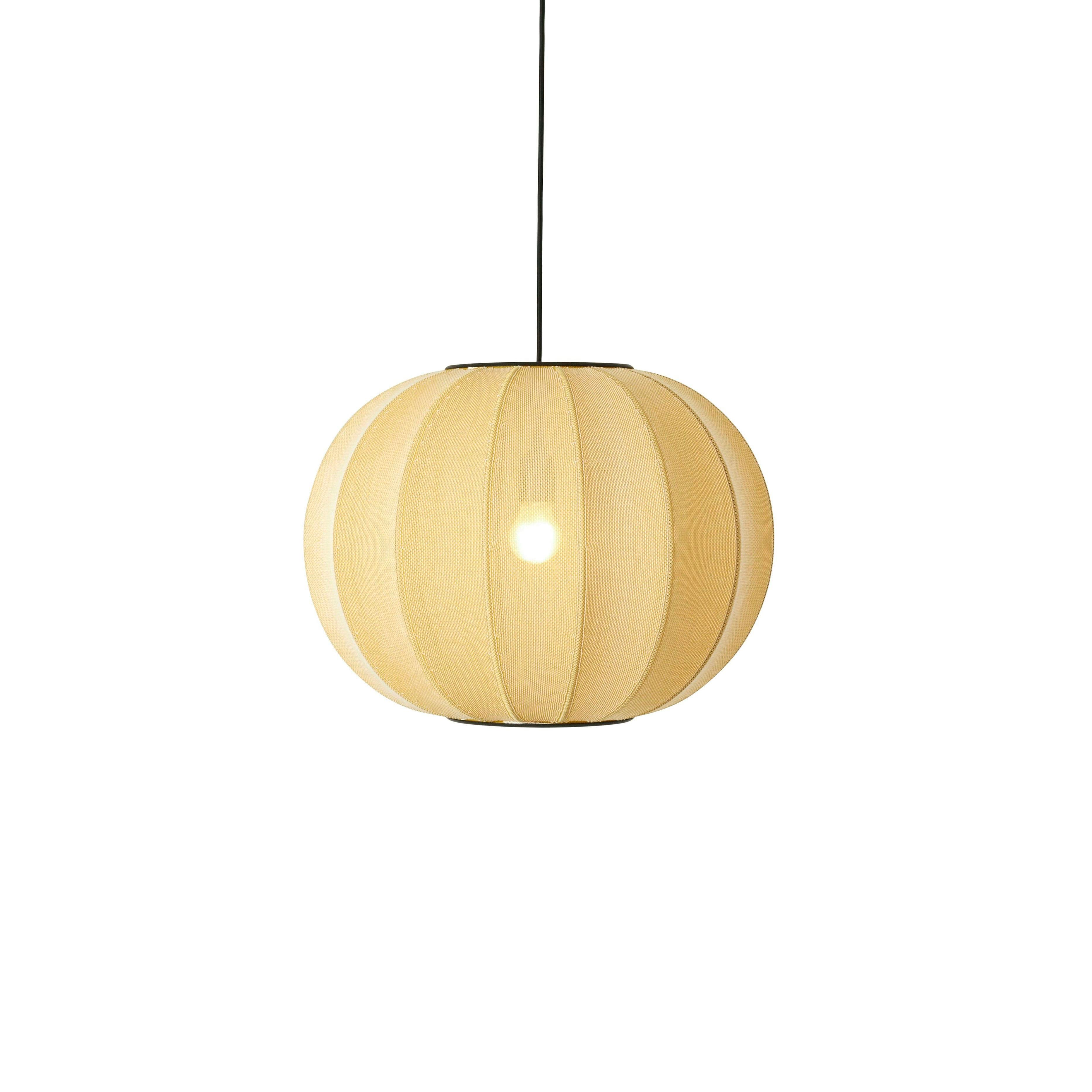 Knit-Wit Round hanging lamp yellow