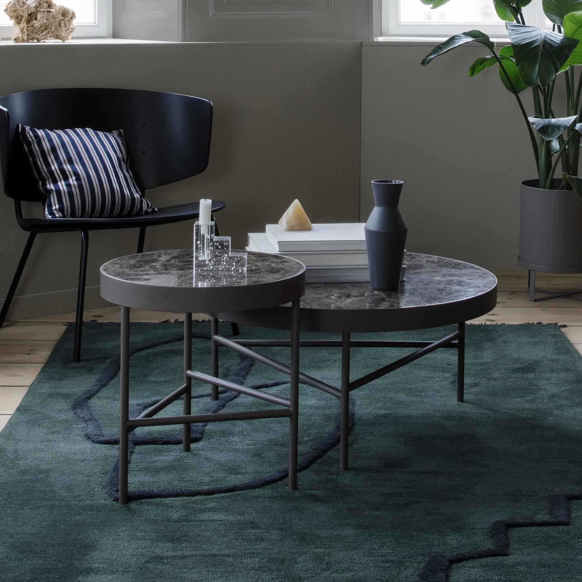 Stolik boczny MARBLE TABLE czarny marmur