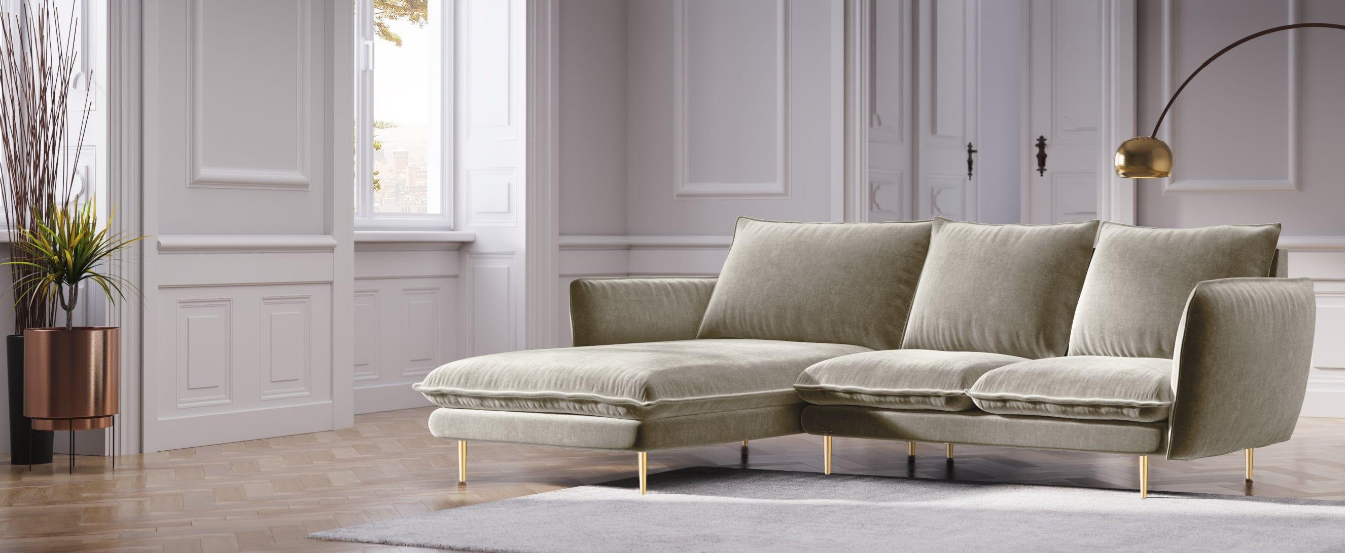Narożnik aksamitny lewostronny VIENNA beżowy ze złotą podstawą Cosmopolitan Design Eye on Design