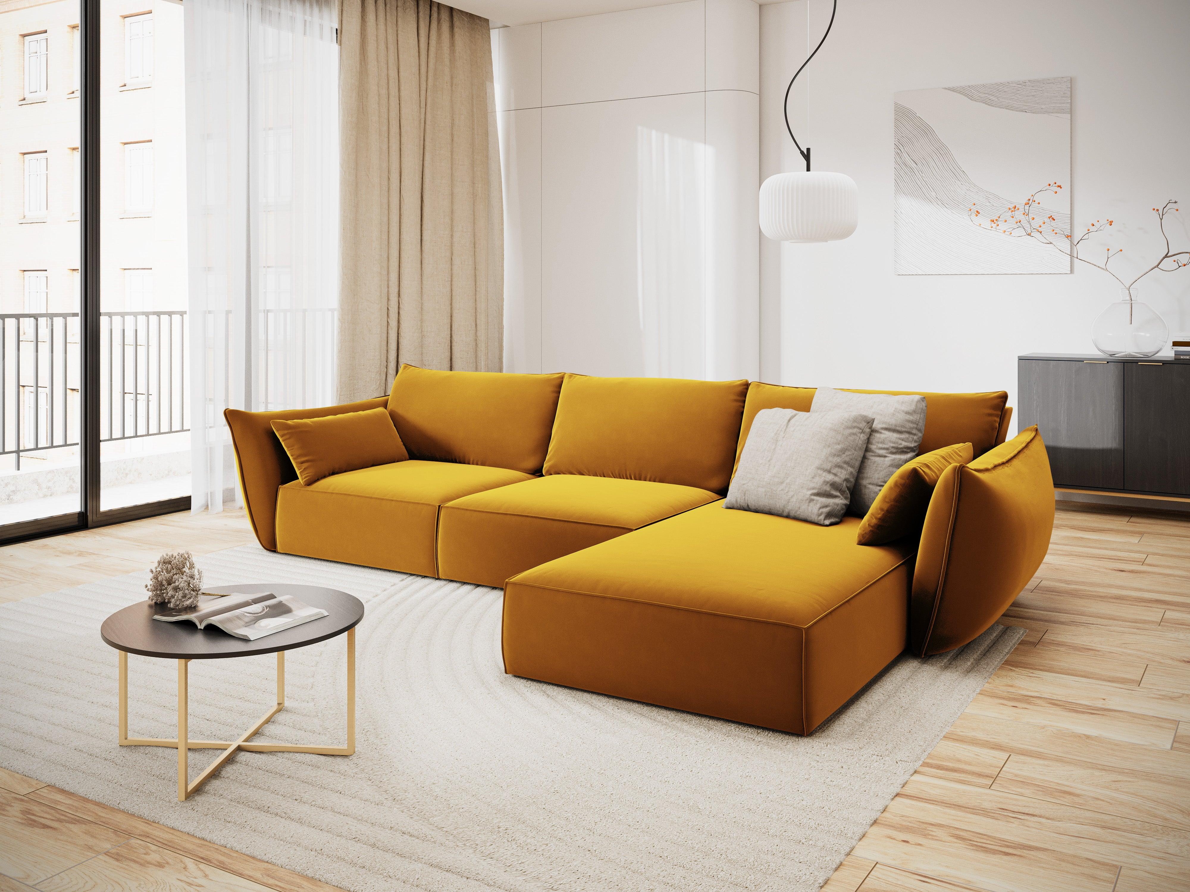 Narożnik aksamitny prawostronny 4-osobowy VANDA musztardowy Mazzini Sofas Eye on Design