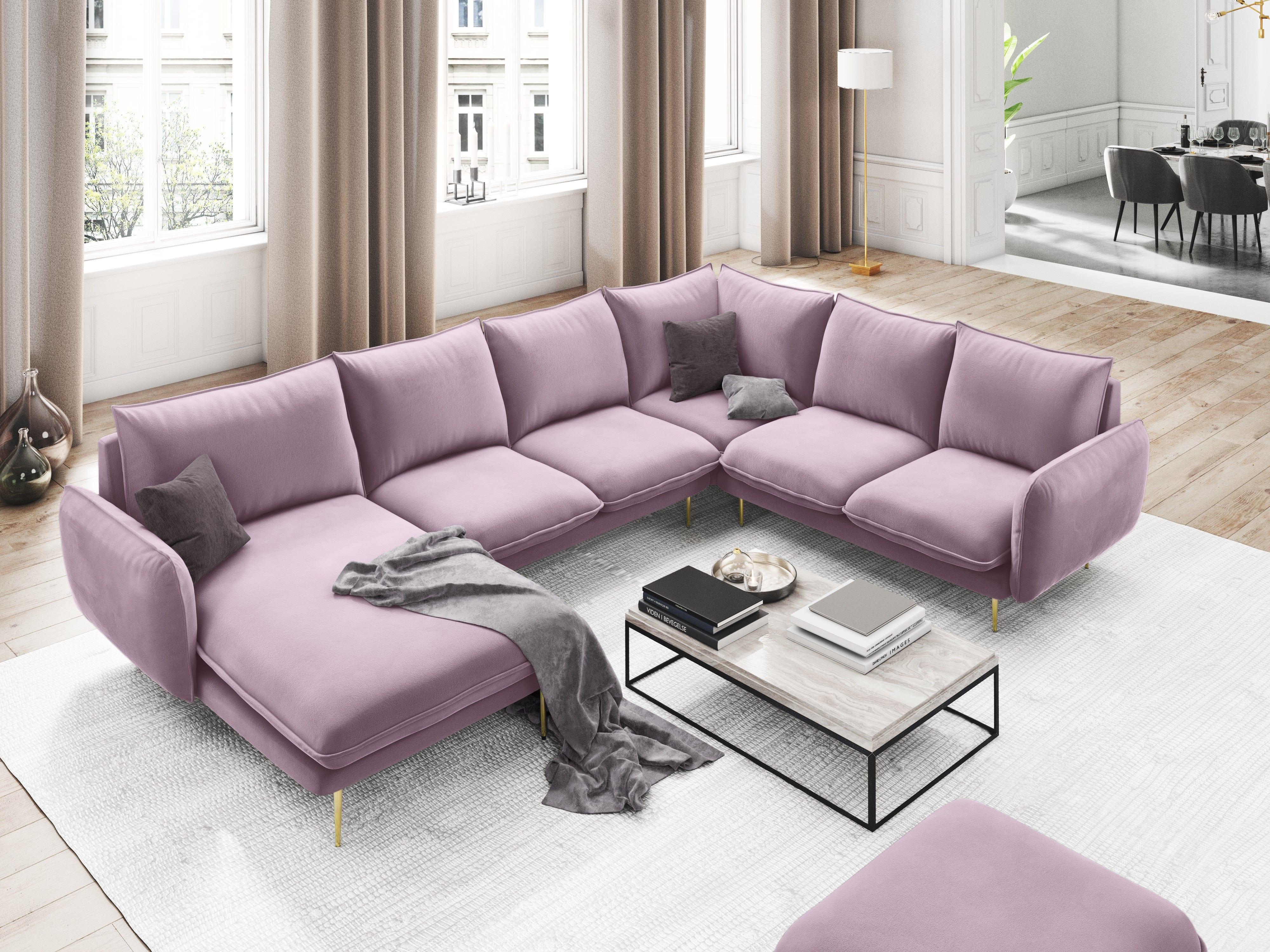 Narożnik prawostronny aksamitny panoramiczny VIENNA pudrowy róż ze złotą podstawą Cosmopolitan Design Eye on Design